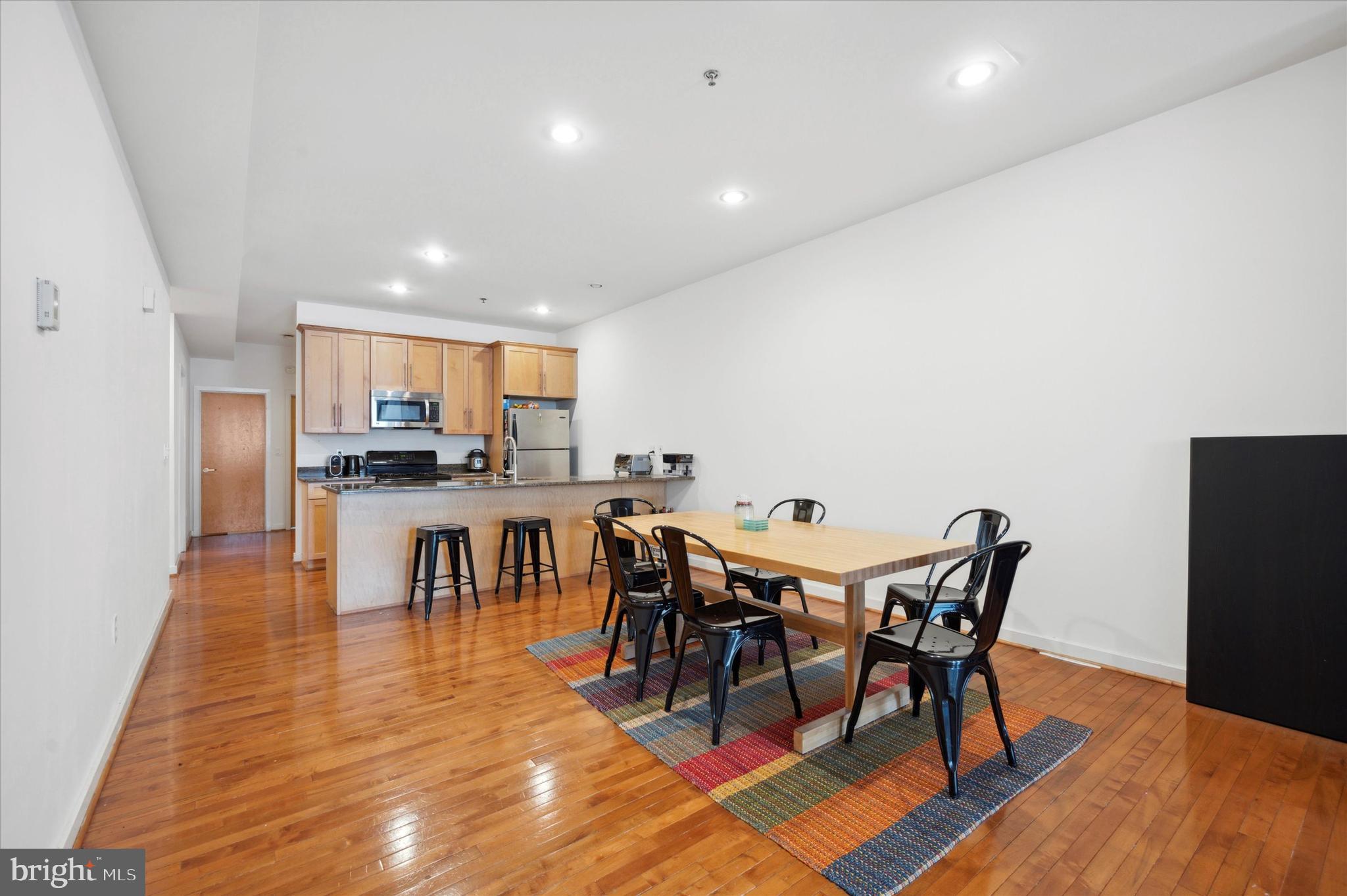 WASHINGTON SQ - Residential
