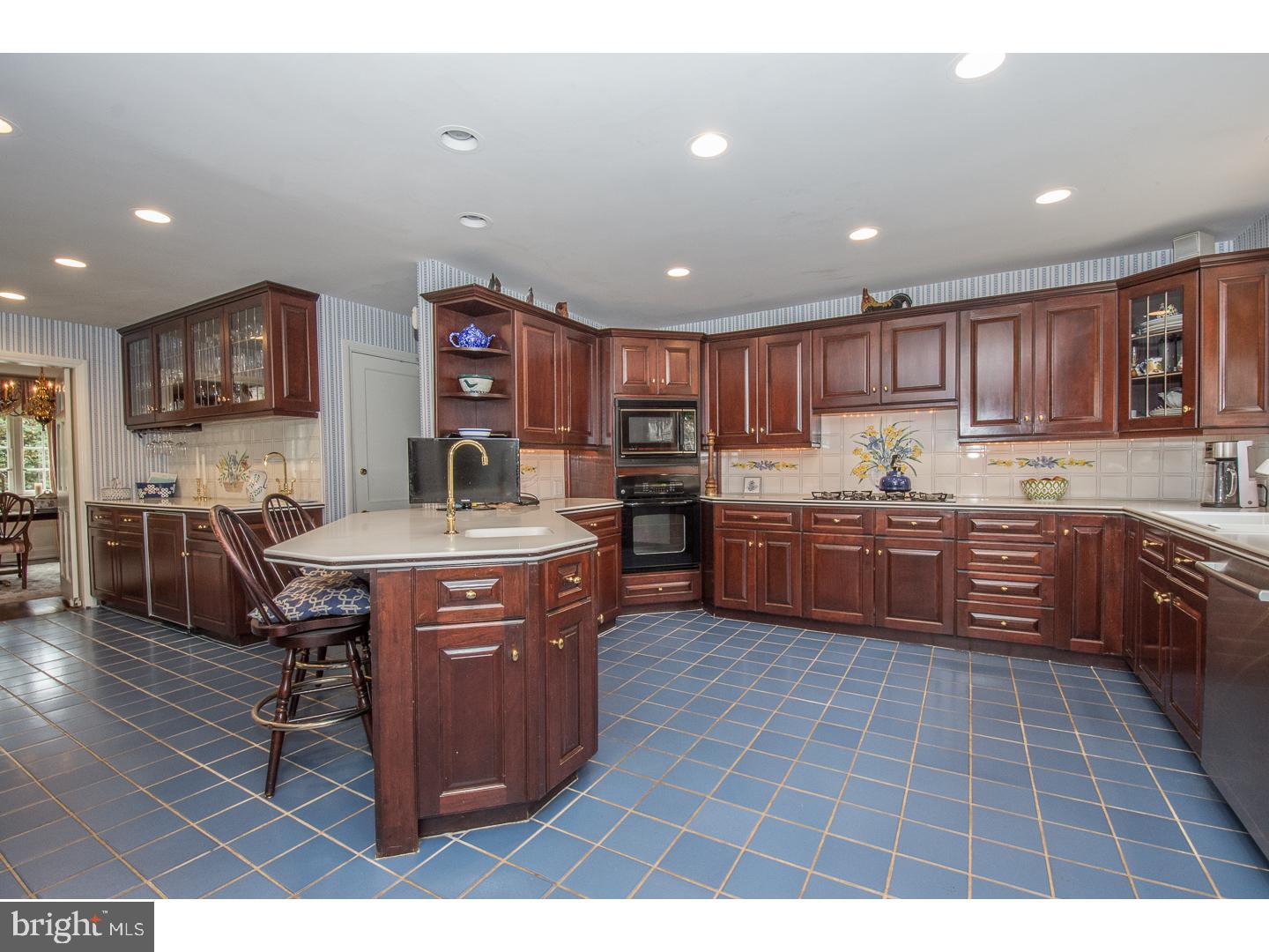 RITTENHOUSE ARBOR - Residential