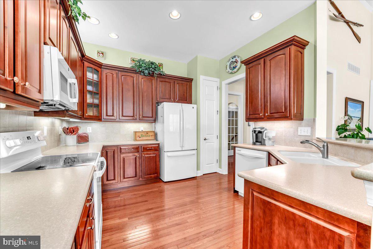 REGENCY AT PROVIDENC - Residential