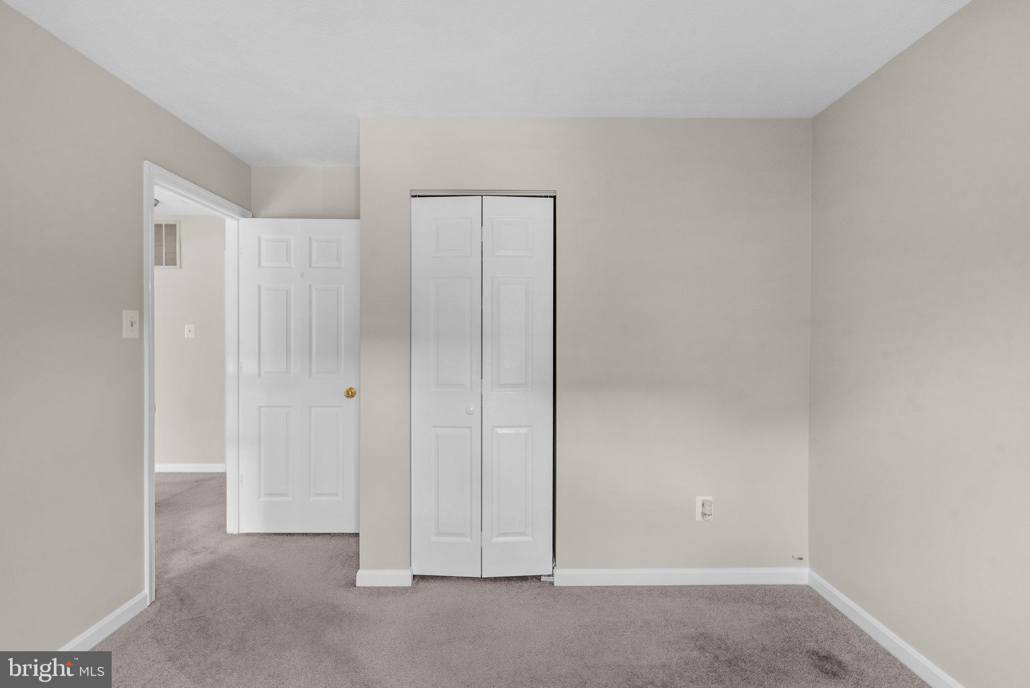 BRIMFIELD - Residential