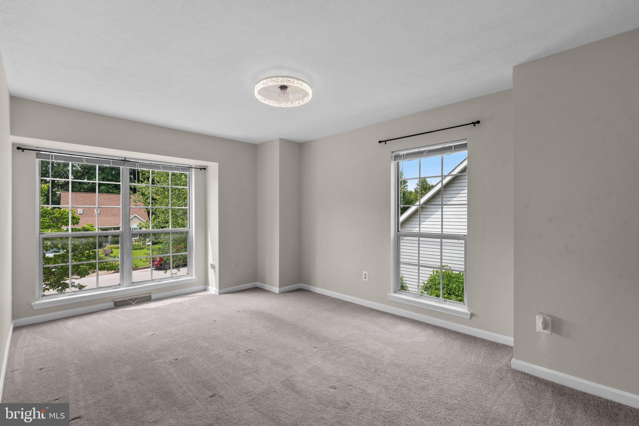 BRIMFIELD - Residential