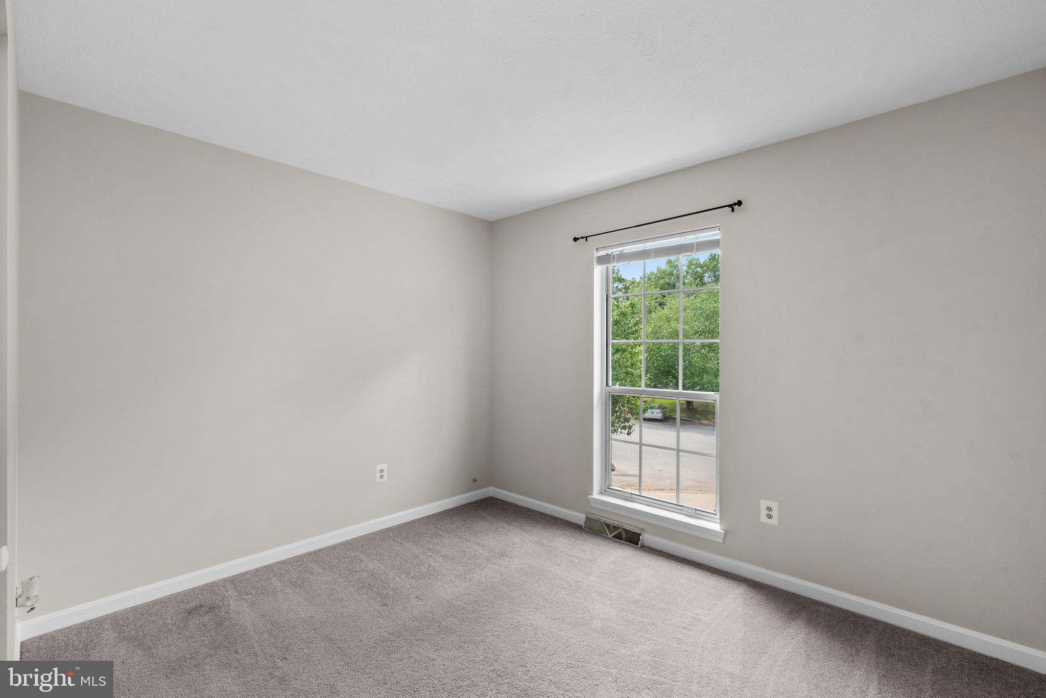 BRIMFIELD - Residential