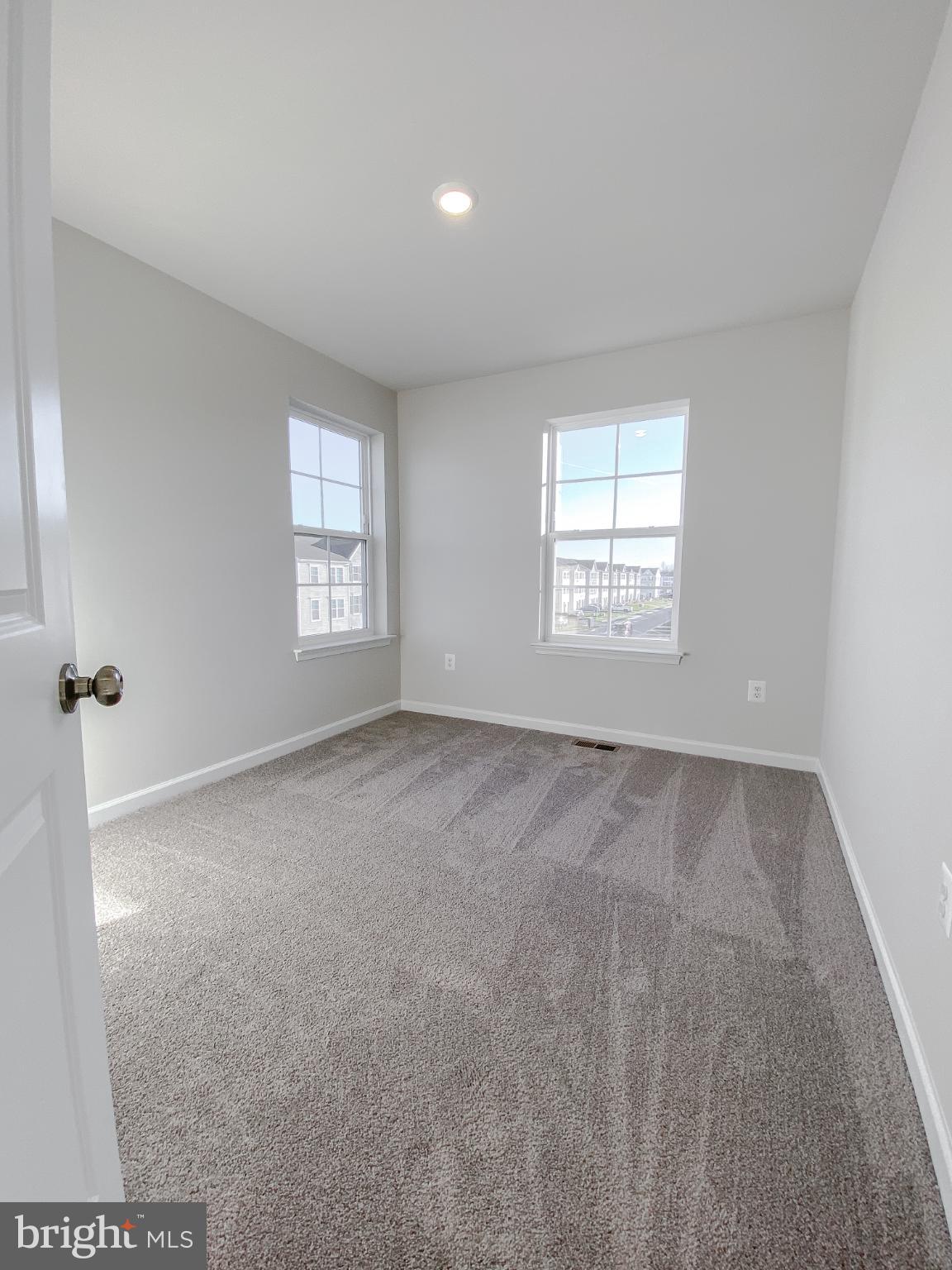 WILLOW GLEN - Residential Lease