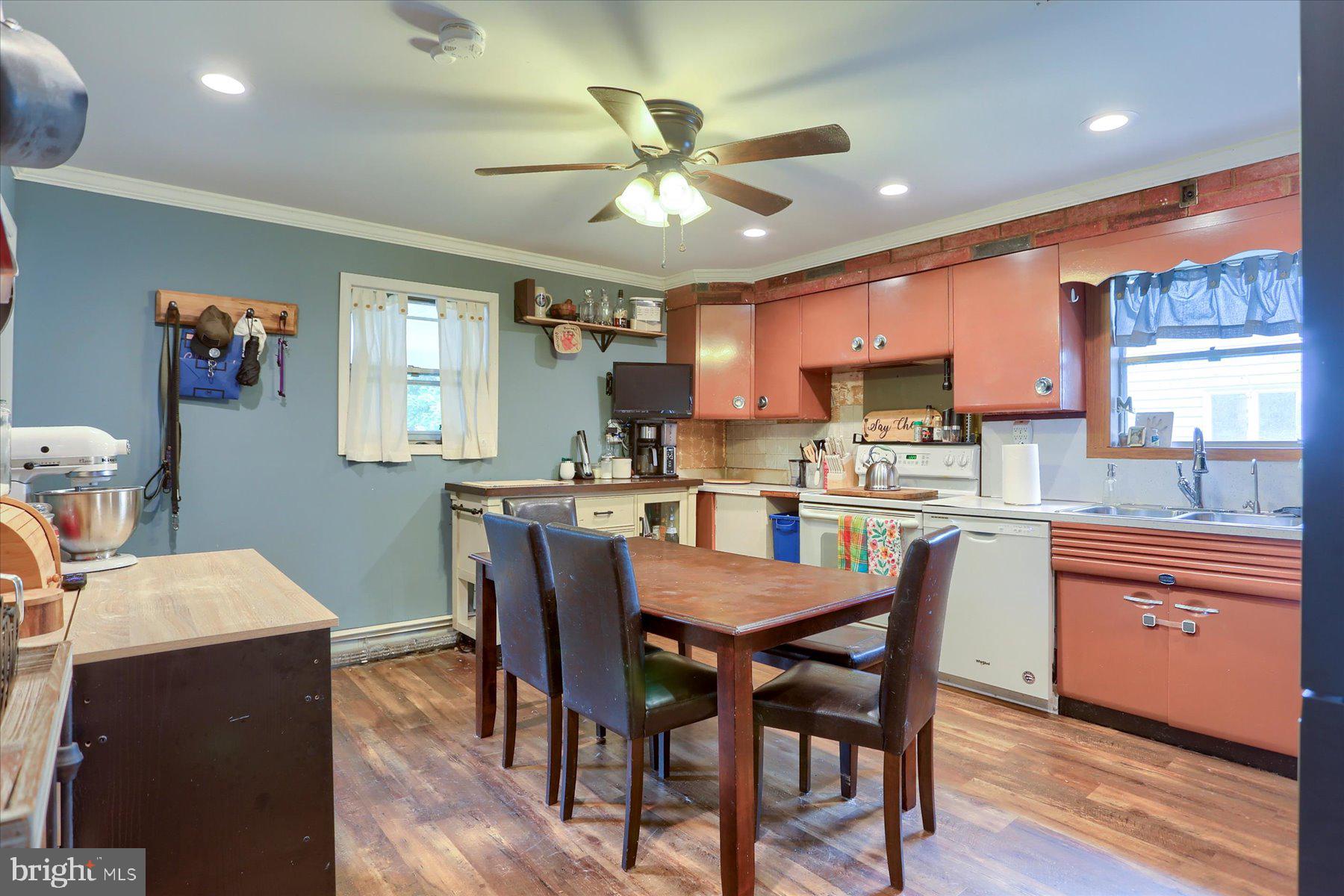 240 S 28TH STREET