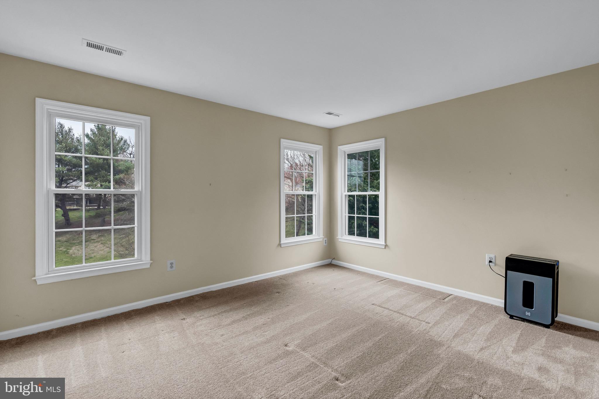 WOLFTRAP MEADOWS - Residential