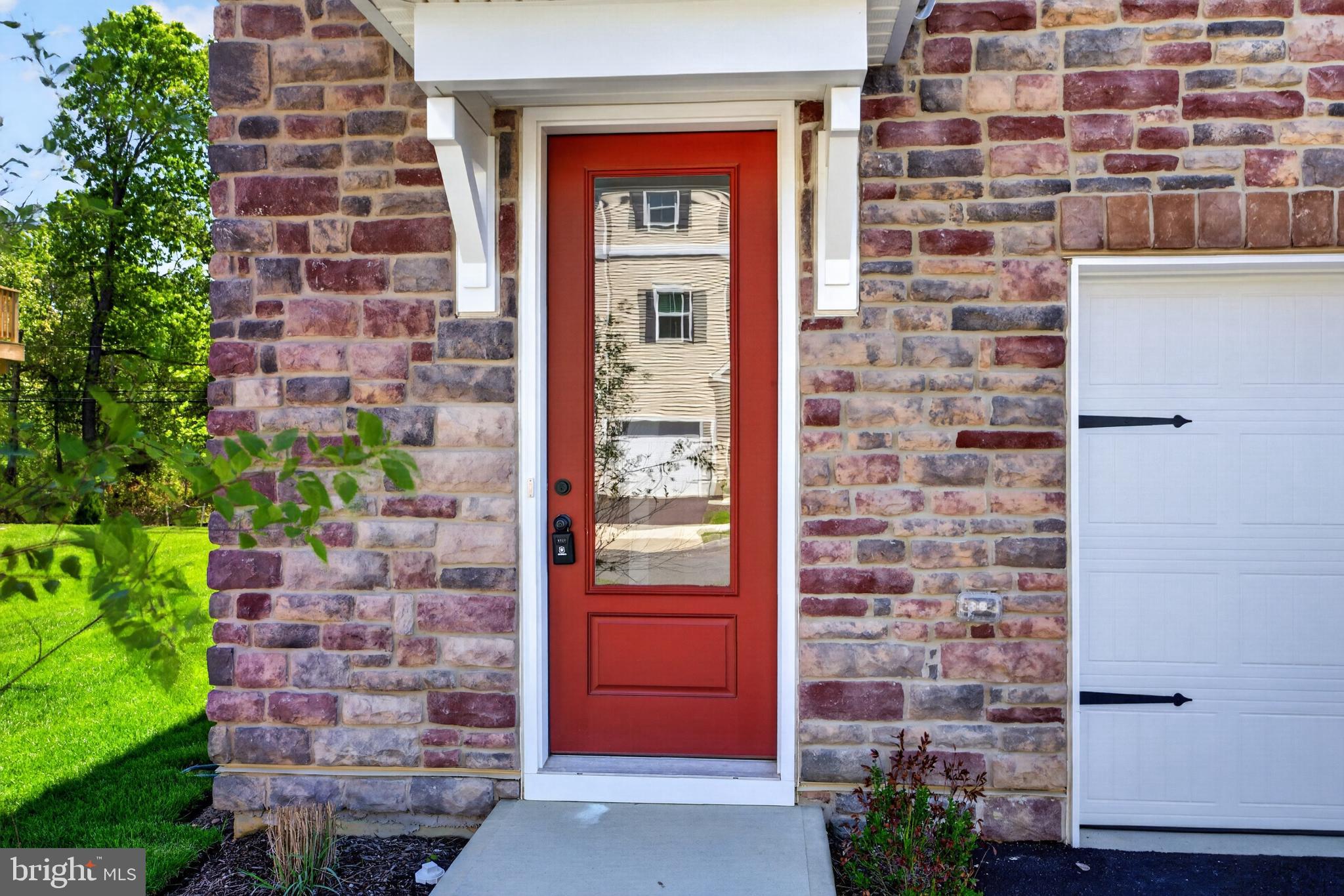 73 BASSWOOD
