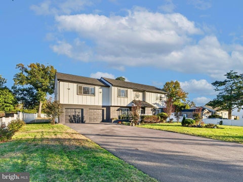 Photo of 5247 Mitchell Street, ALEXANDRIA, VA 22312 (MLS # VAFX2345338)