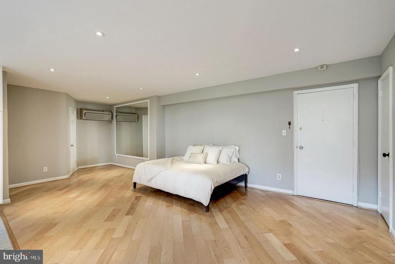 2500 Q STREET NW 130