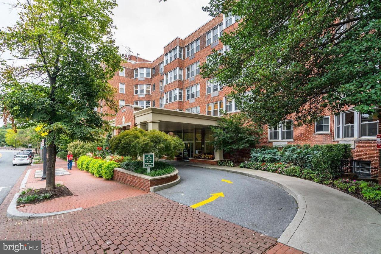 2500 Q STREET NW 130