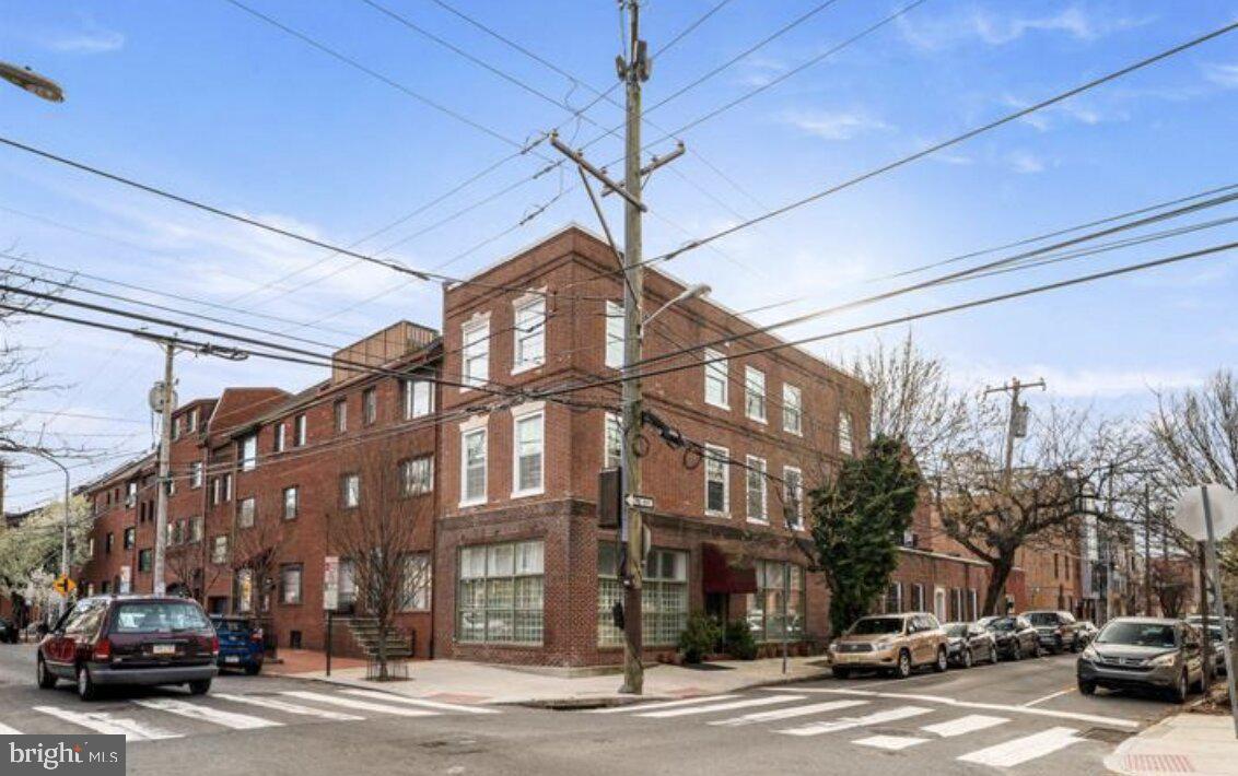 QUEEN VILLAGE - Residential Lease