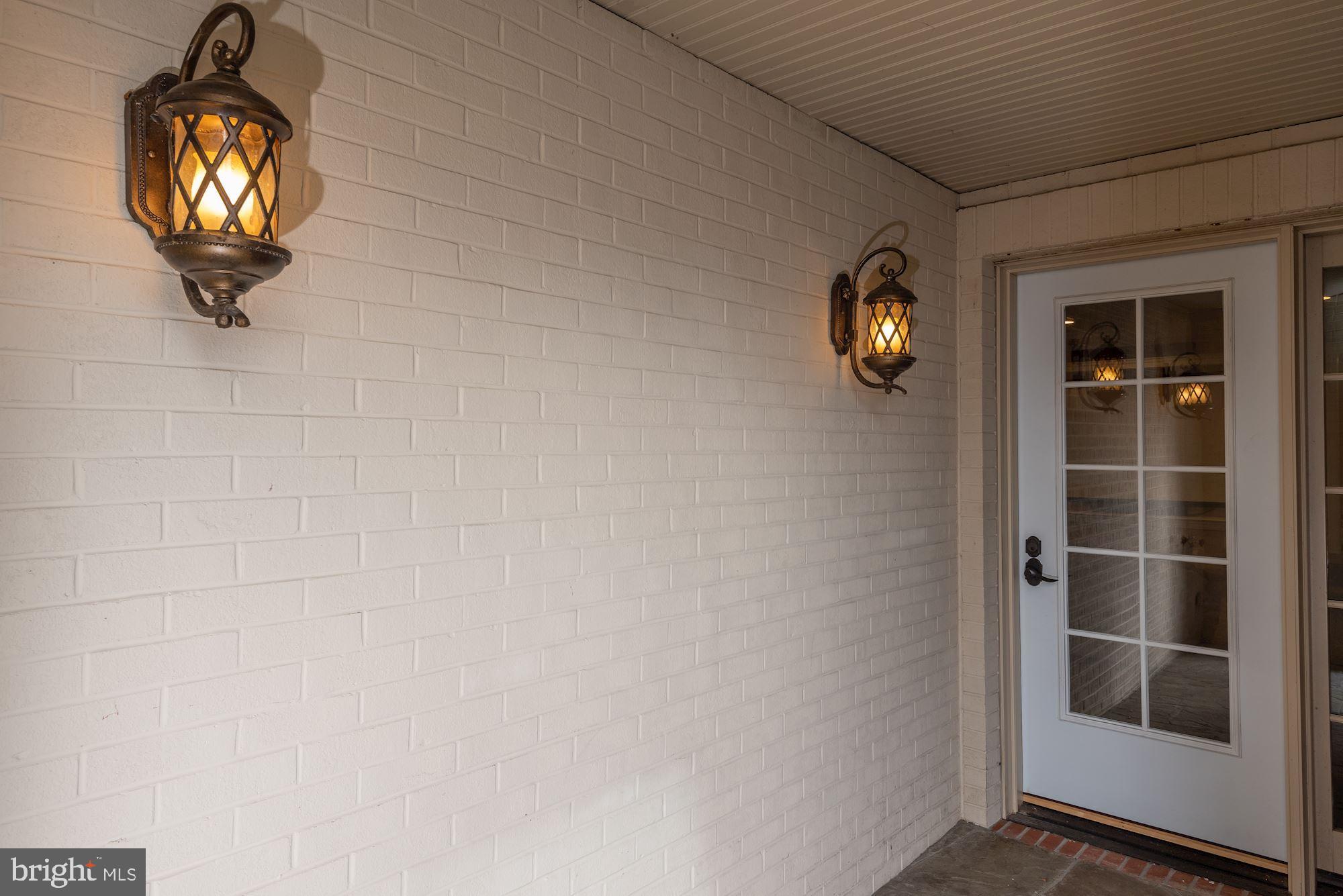 GREENWICH FOREST - Residential