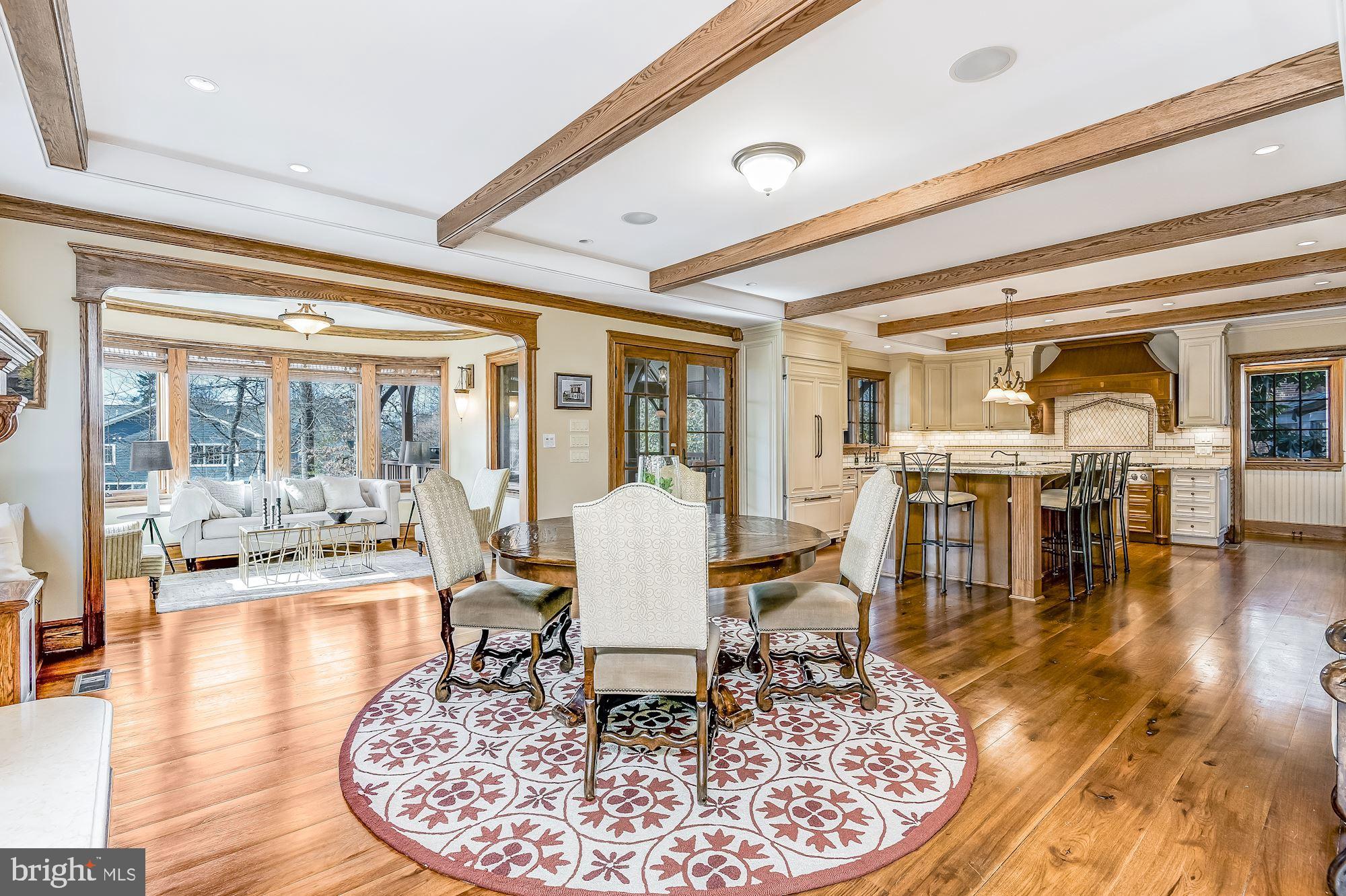 GREENWICH FOREST - Residential