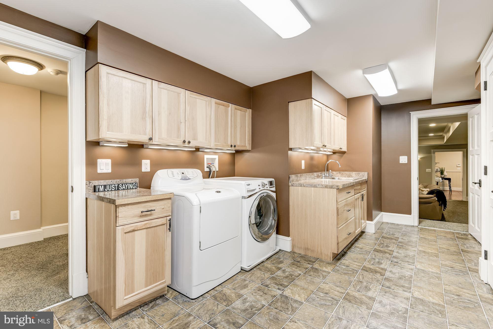 GREENWICH FOREST - Residential