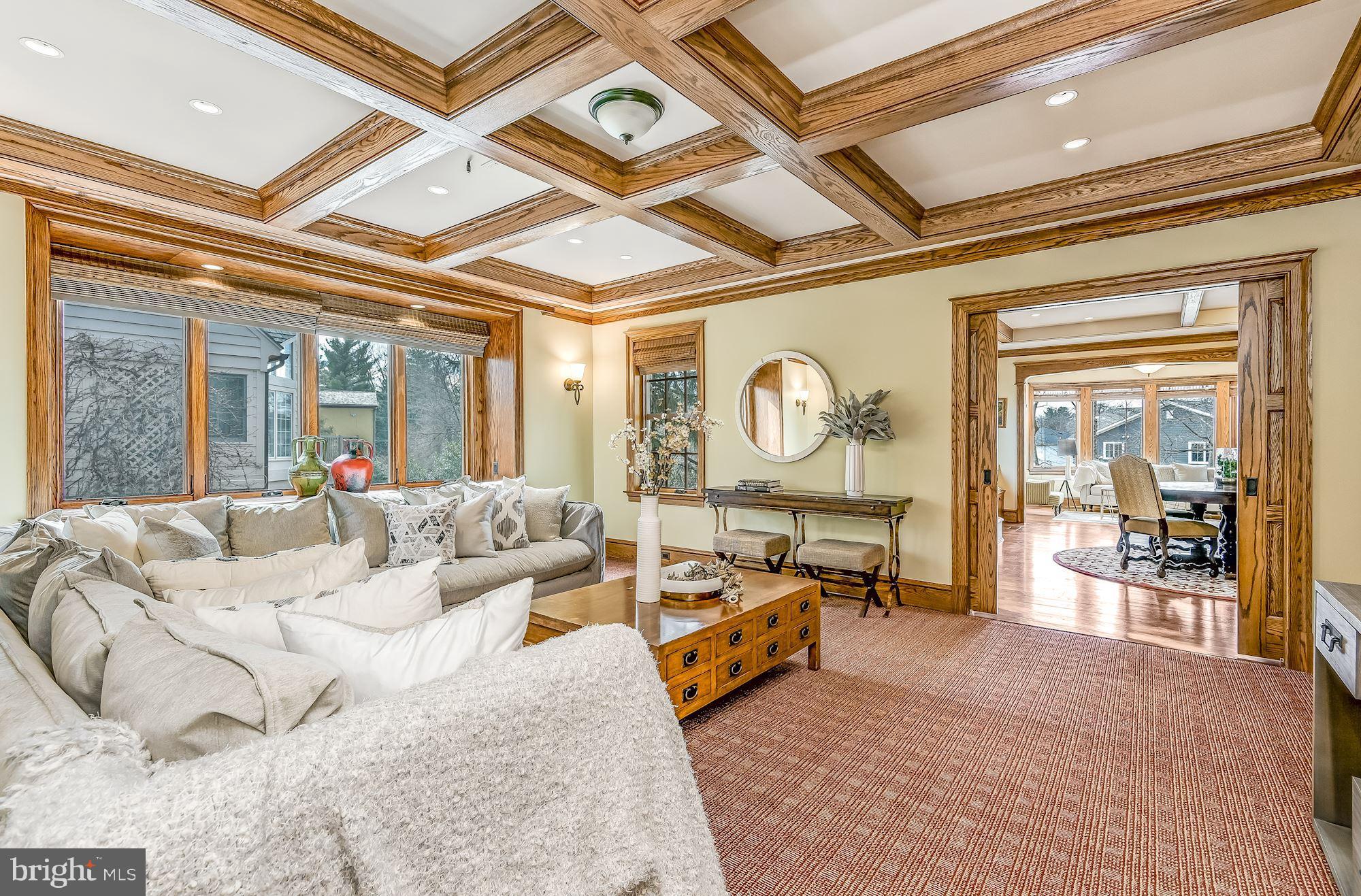 GREENWICH FOREST - Residential