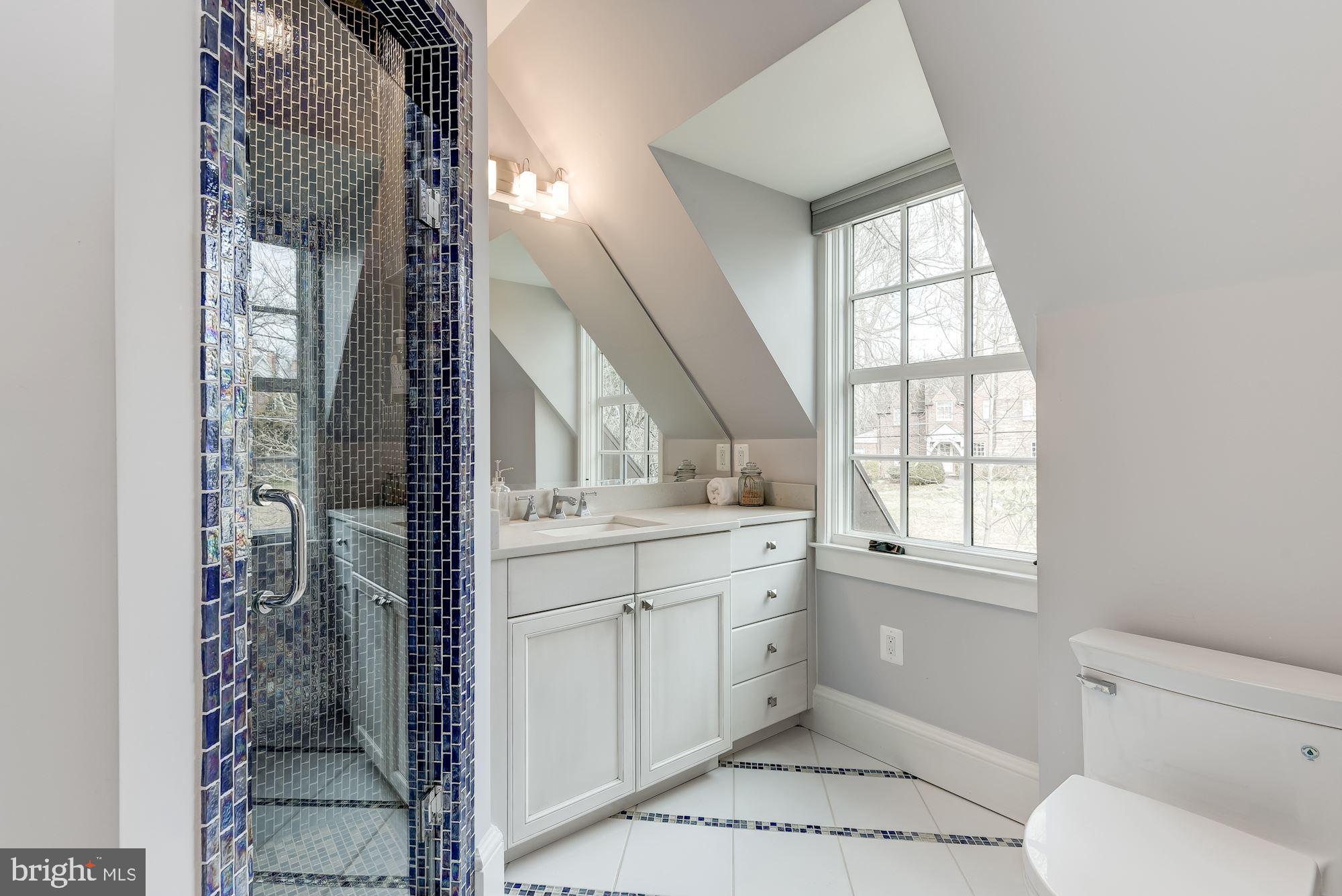 GREENWICH FOREST - Residential