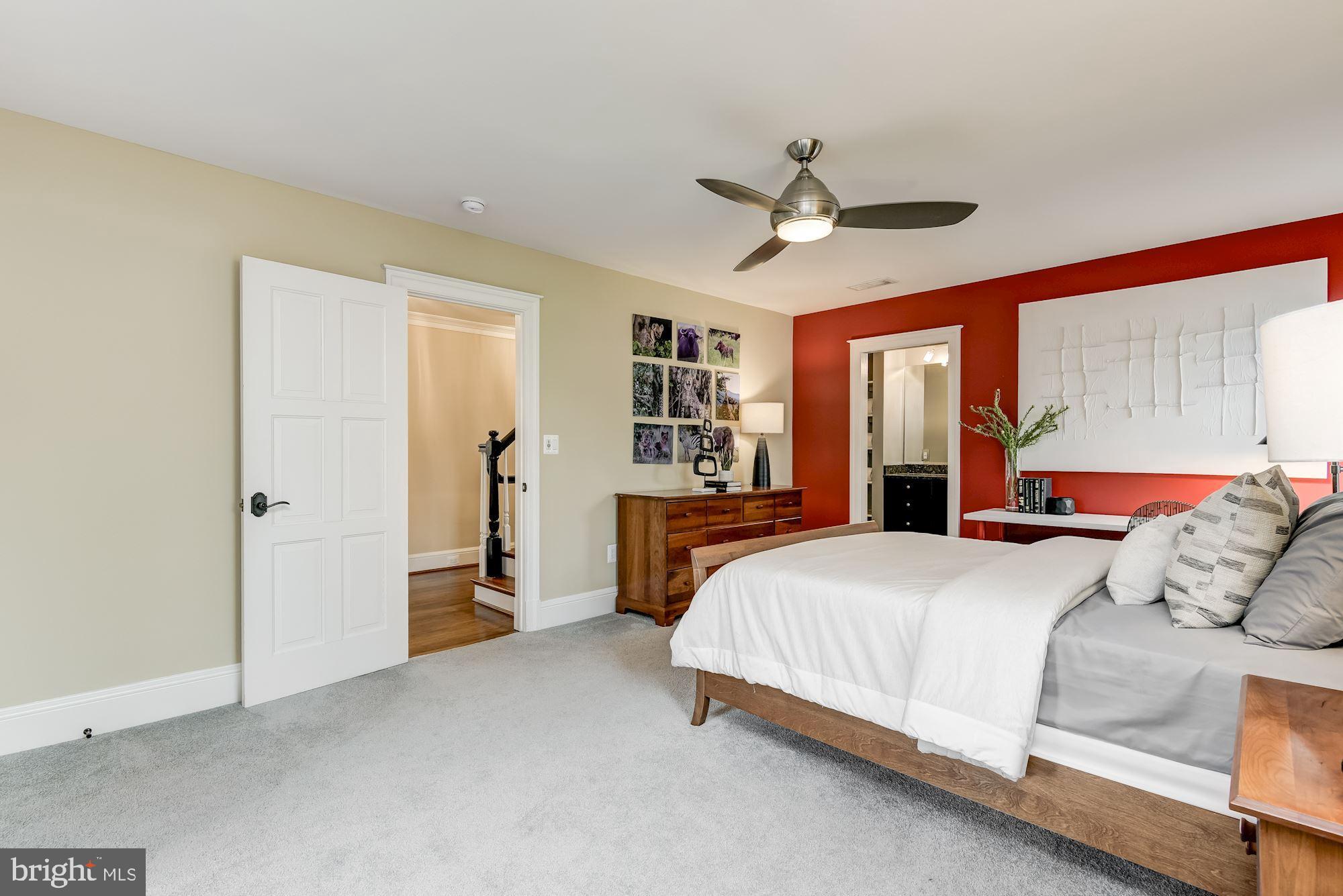 GREENWICH FOREST - Residential