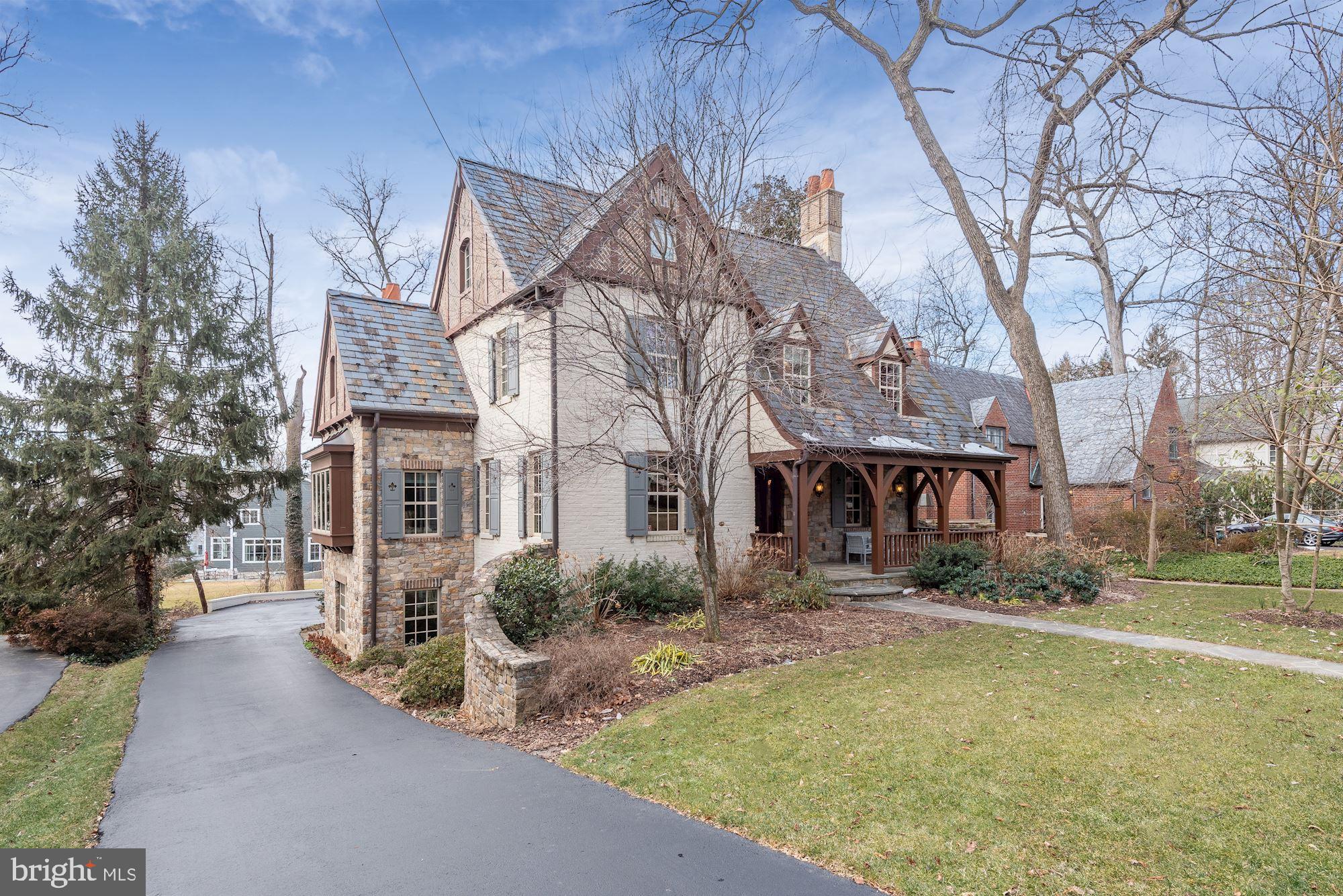 GREENWICH FOREST - Residential