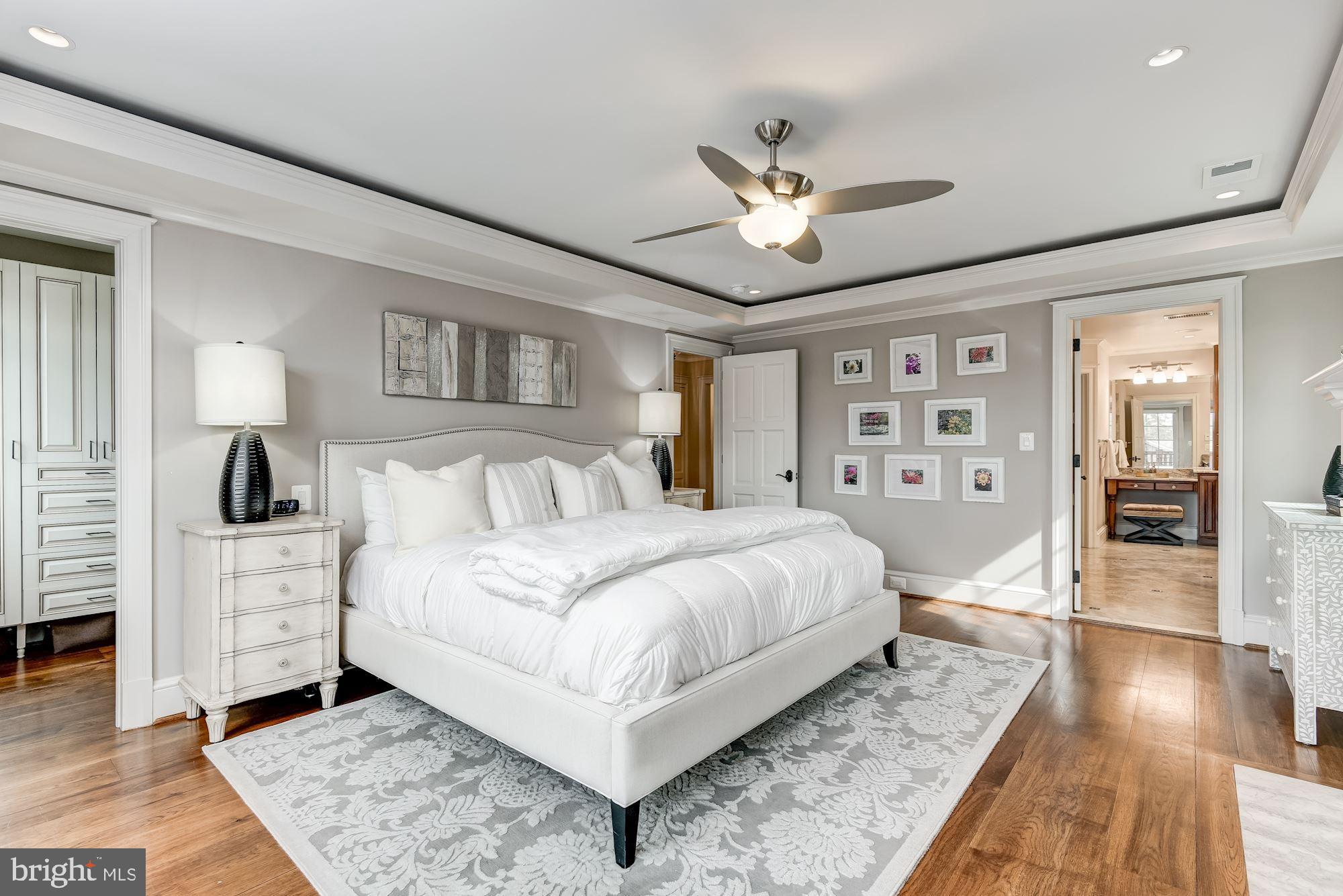 GREENWICH FOREST - Residential