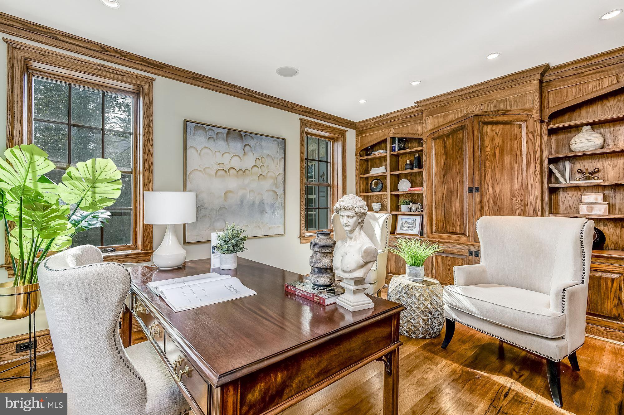 GREENWICH FOREST - Residential