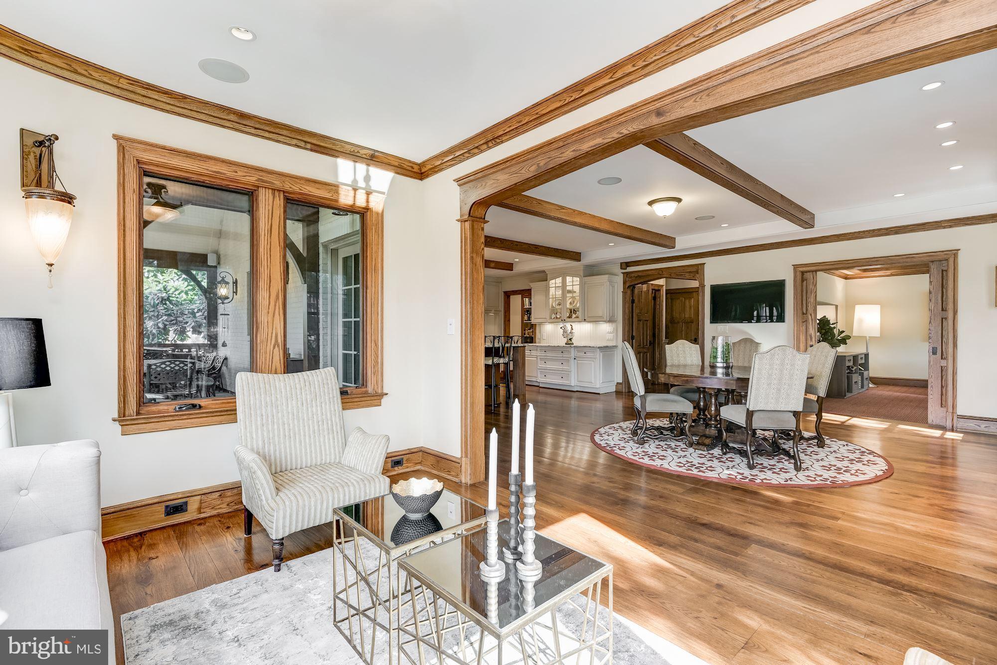 GREENWICH FOREST - Residential