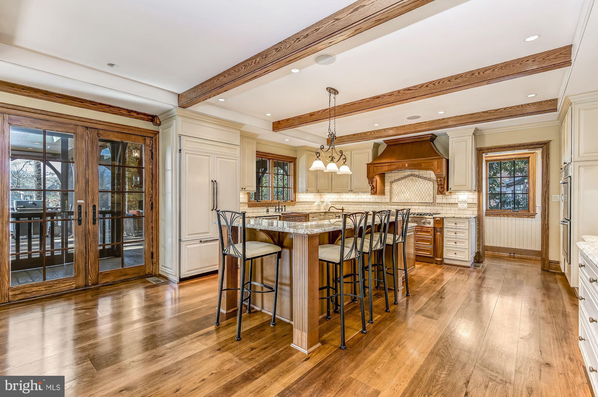 GREENWICH FOREST - Residential