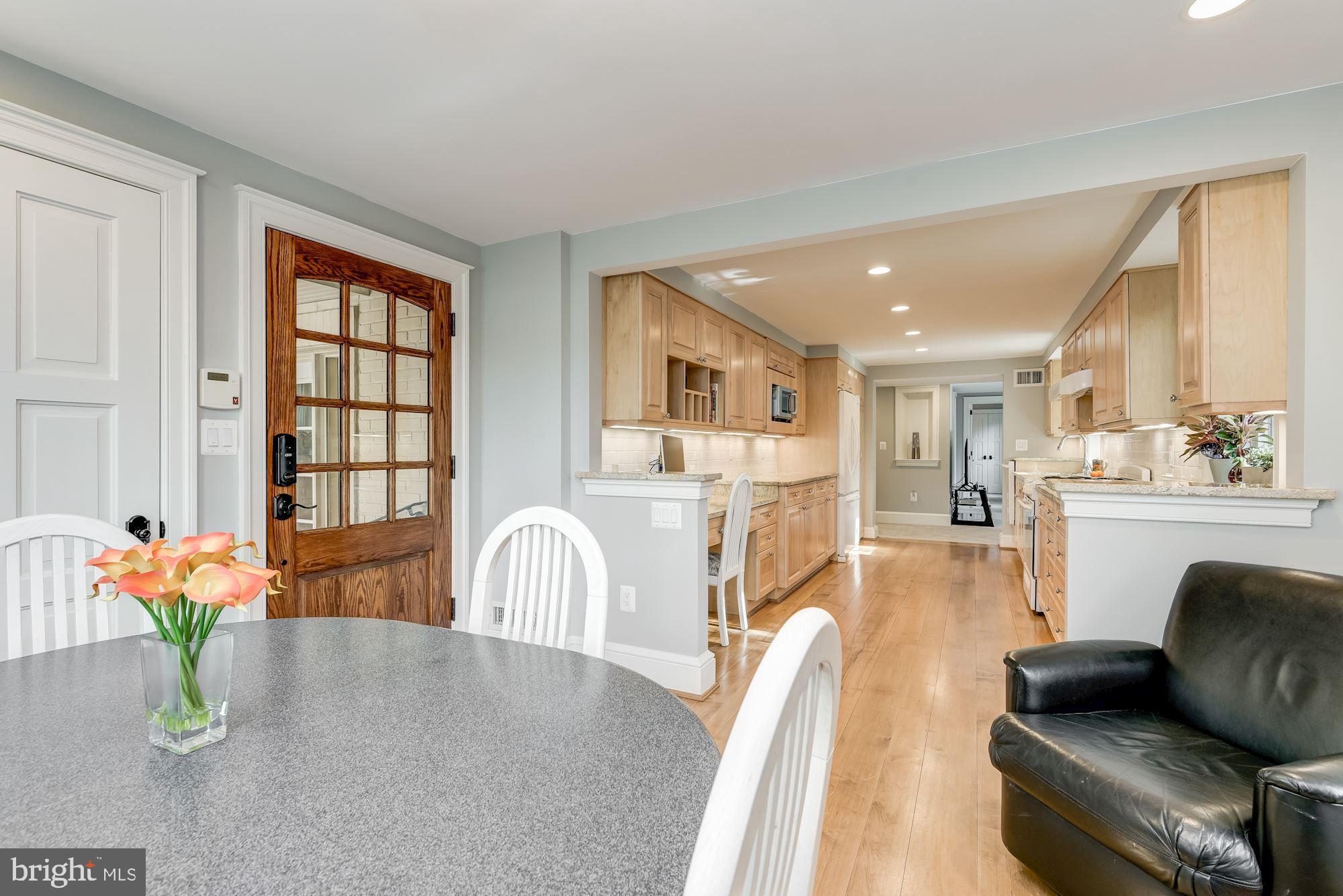 GREENWICH FOREST - Residential