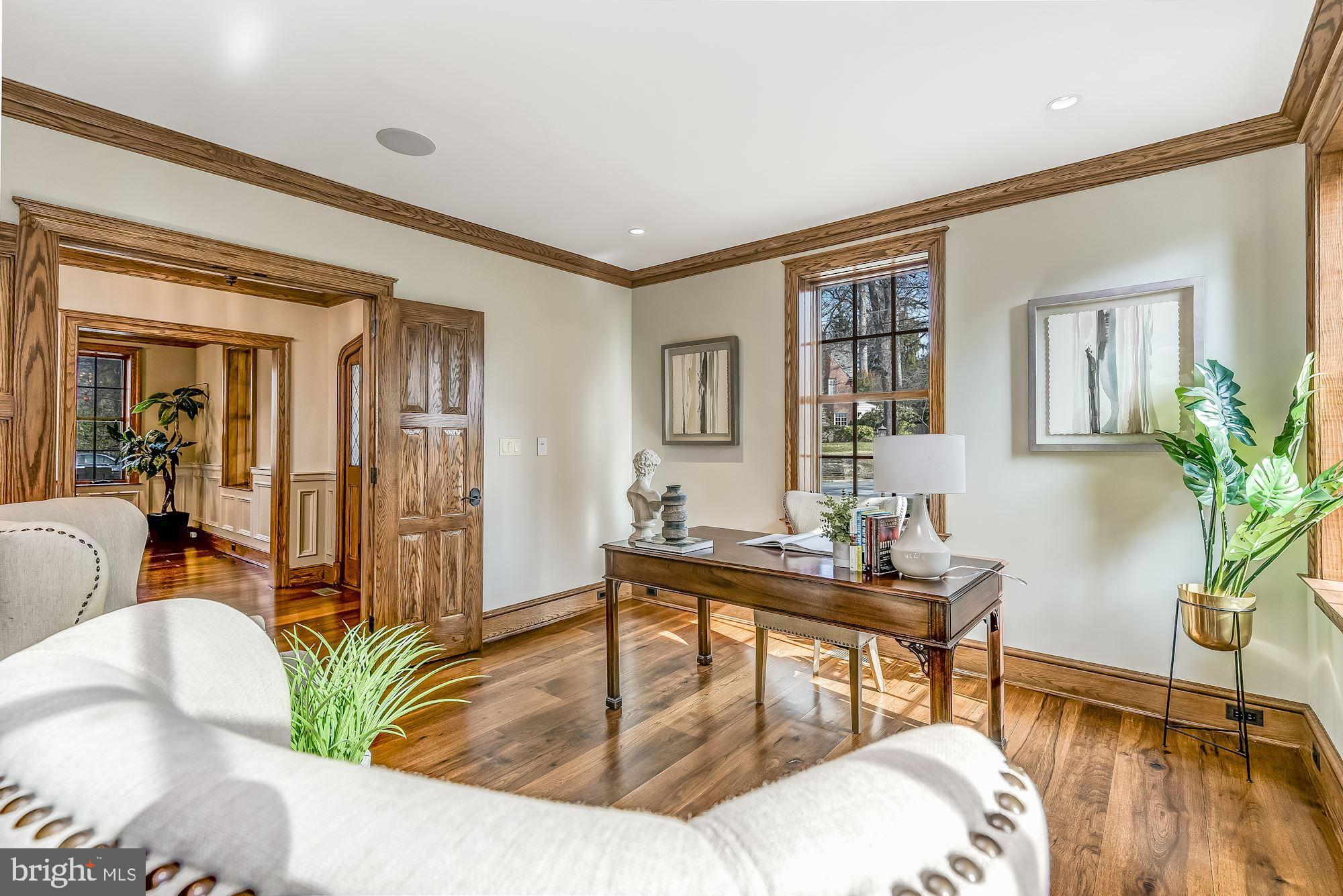 GREENWICH FOREST - Residential