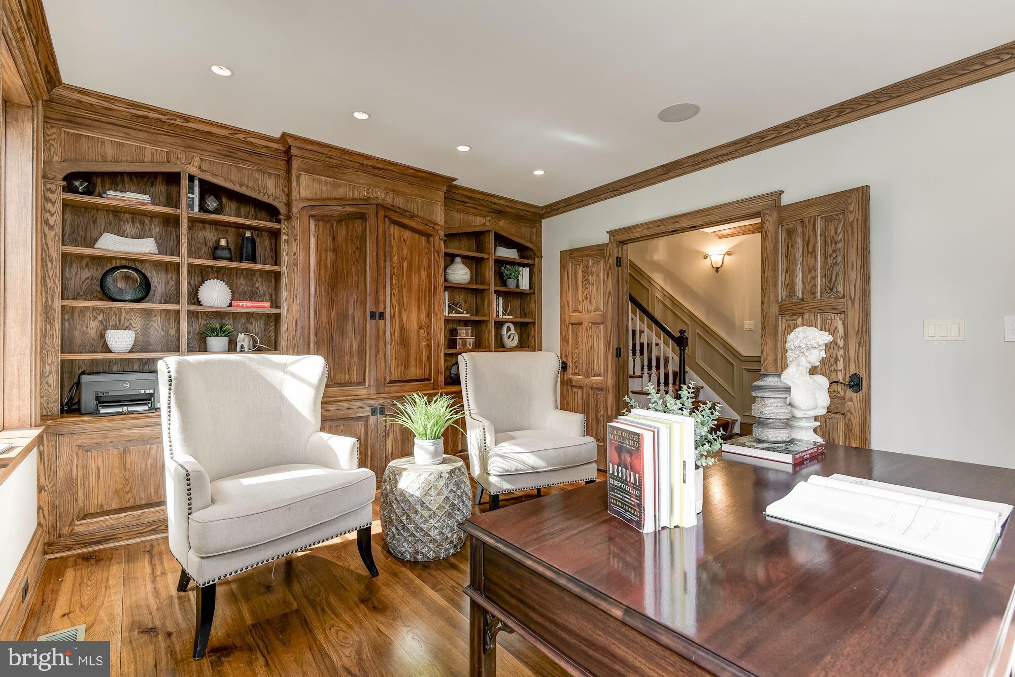 GREENWICH FOREST - Residential