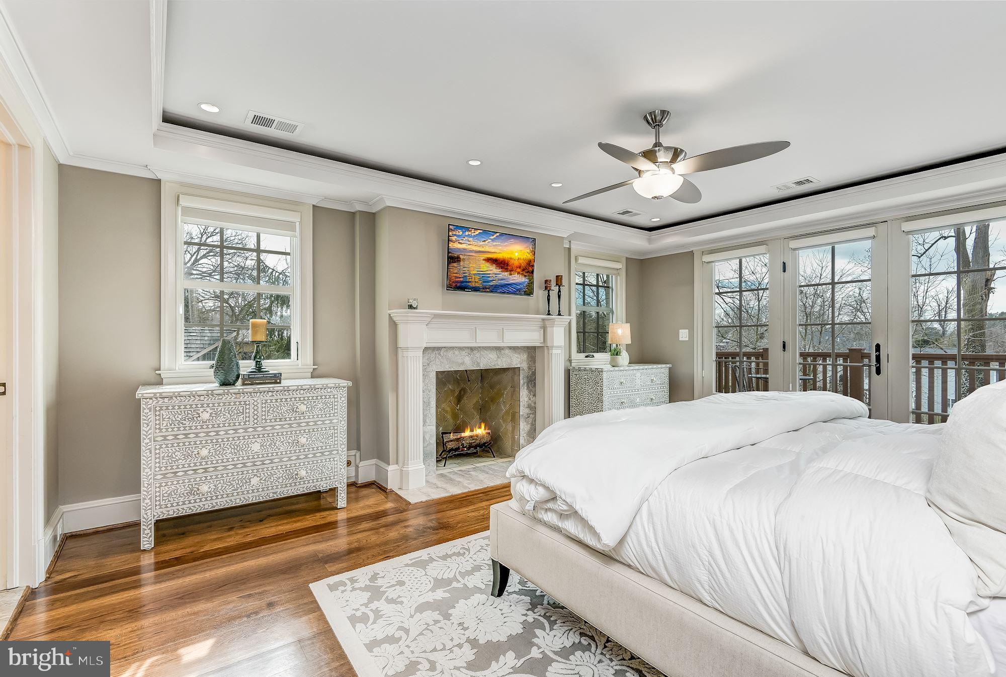 GREENWICH FOREST - Residential