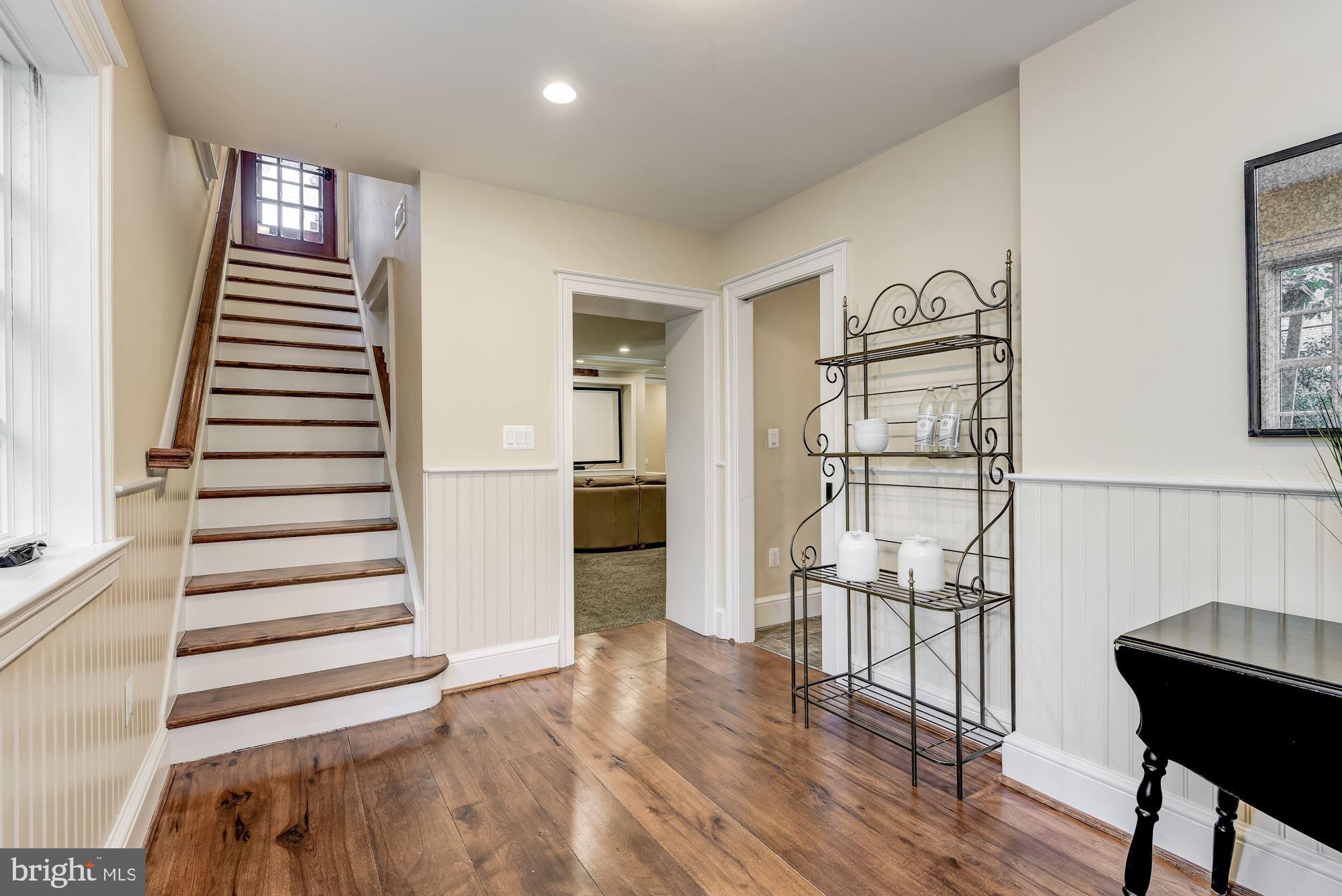 GREENWICH FOREST - Residential