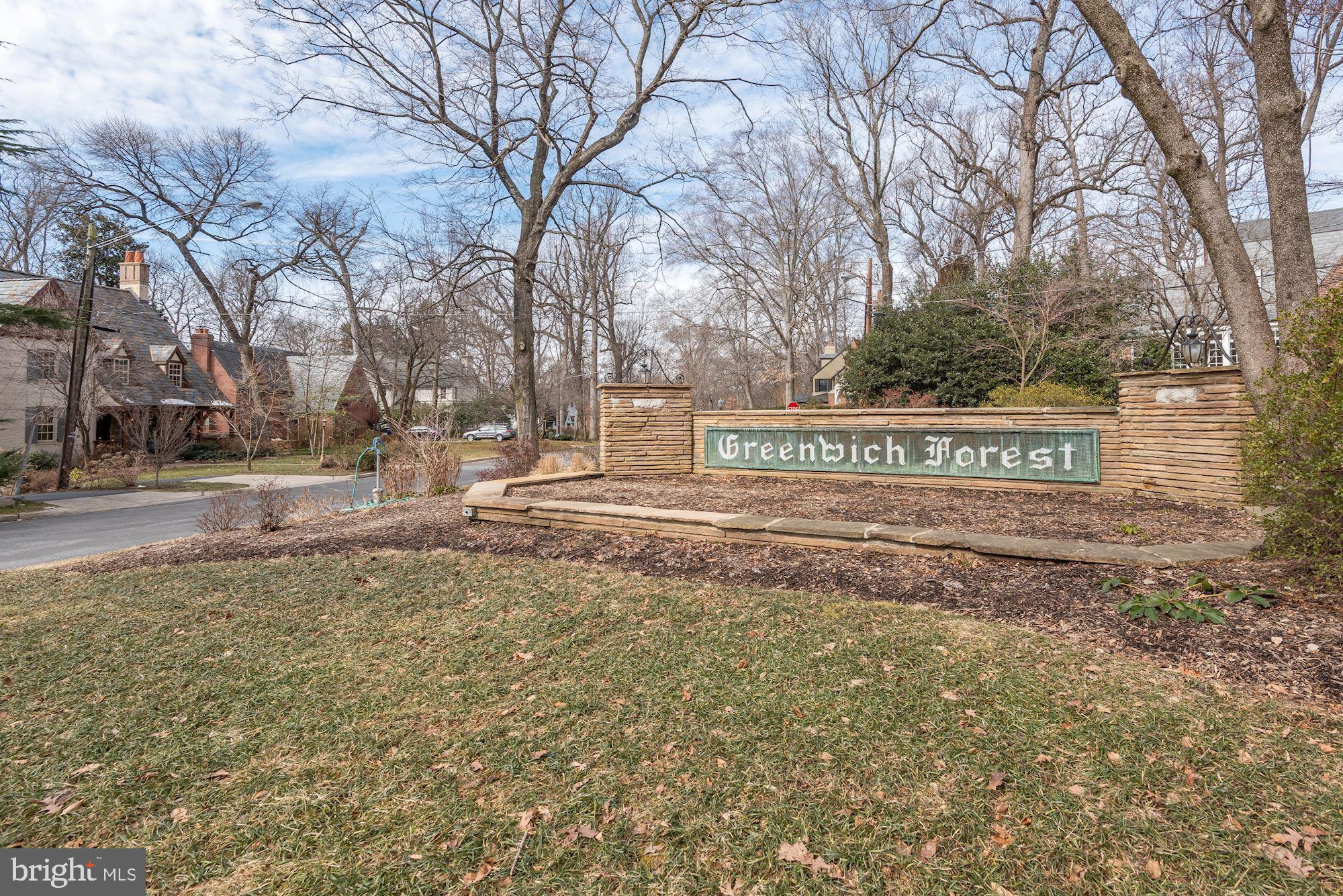 GREENWICH FOREST - Residential