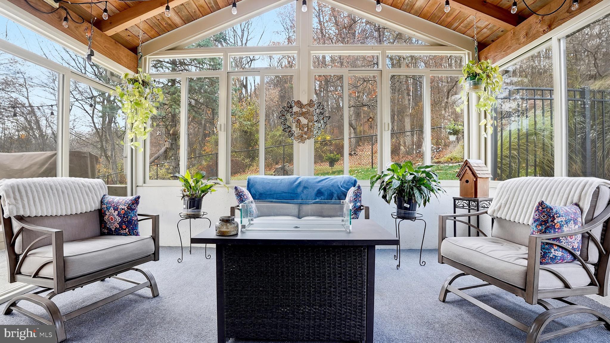 803 E CUMBERLAND STREET 747-805