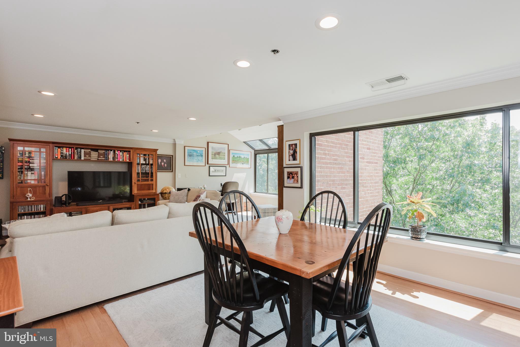 TOWSON - Residential