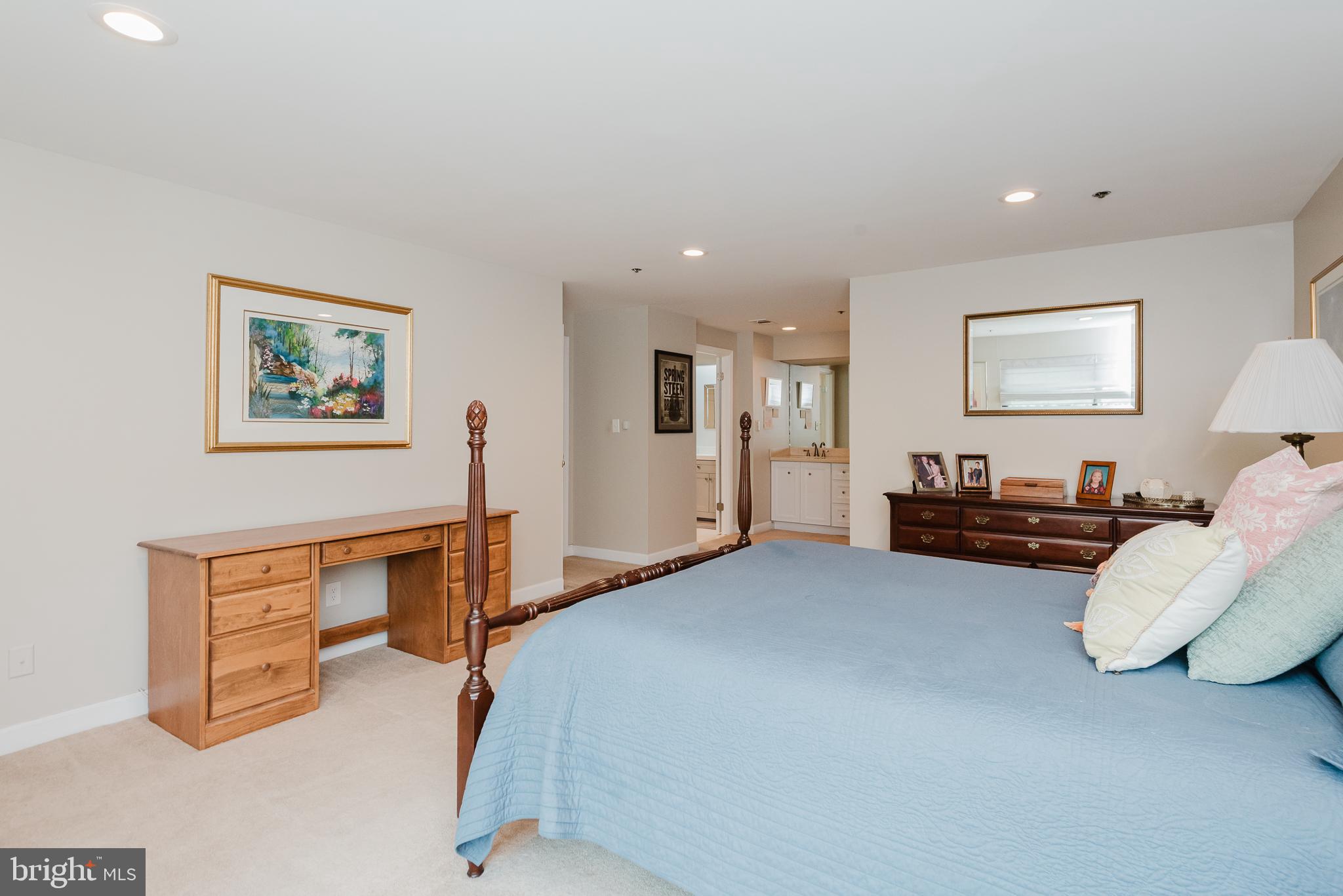 TOWSON - Residential