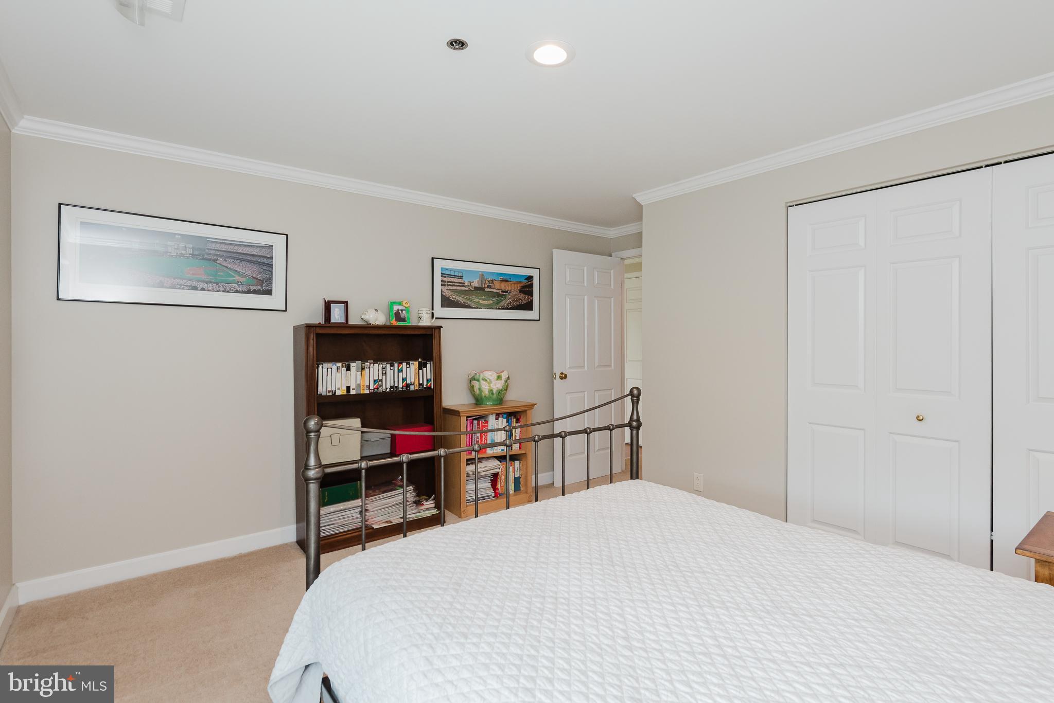 TOWSON - Residential