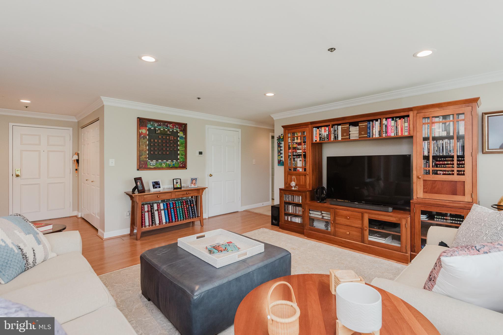 TOWSON - Residential