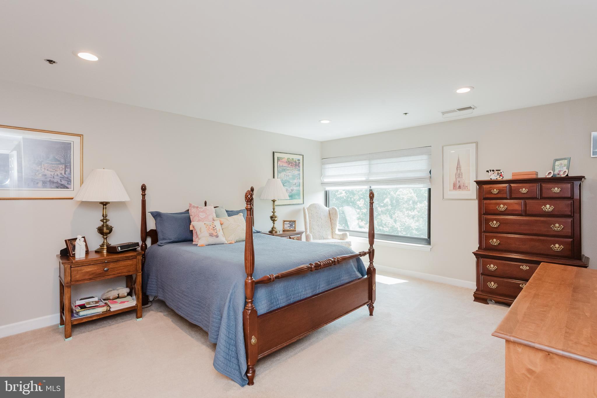 TOWSON - Residential