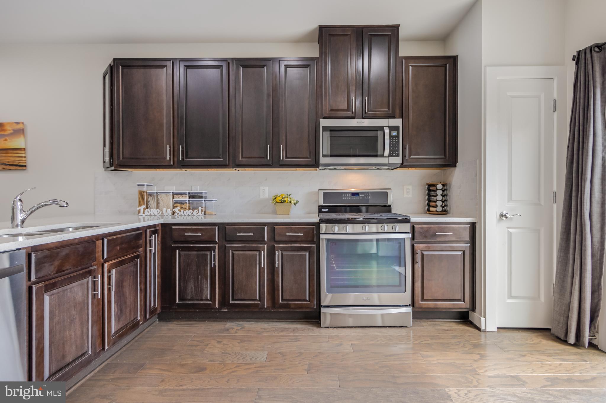 CROWN FARM - Residential