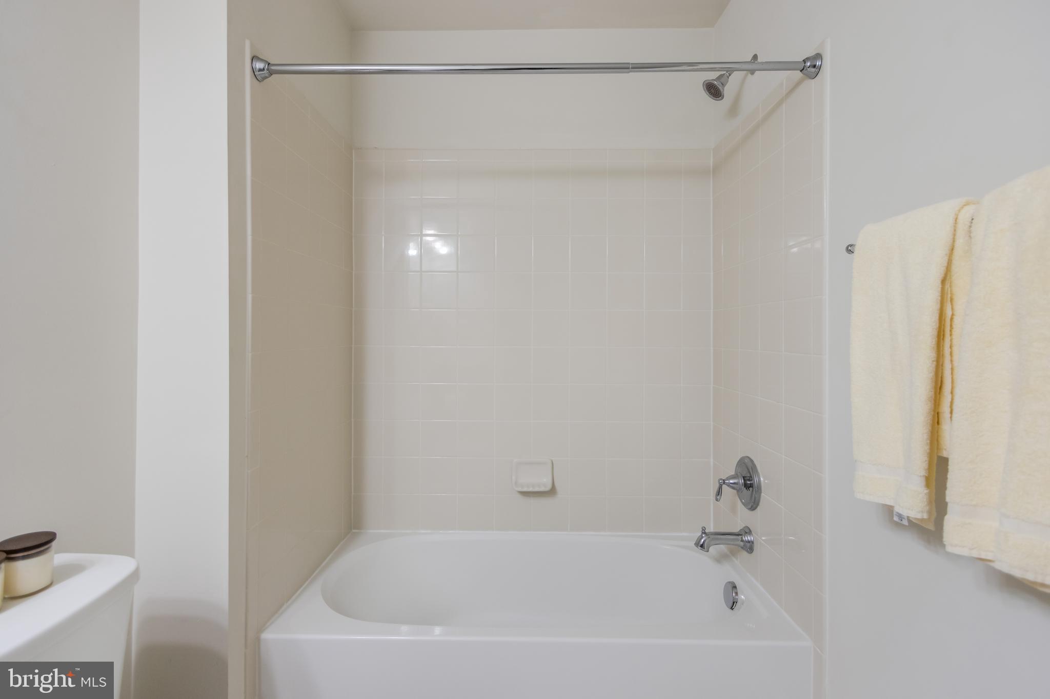 CROWN FARM - Residential