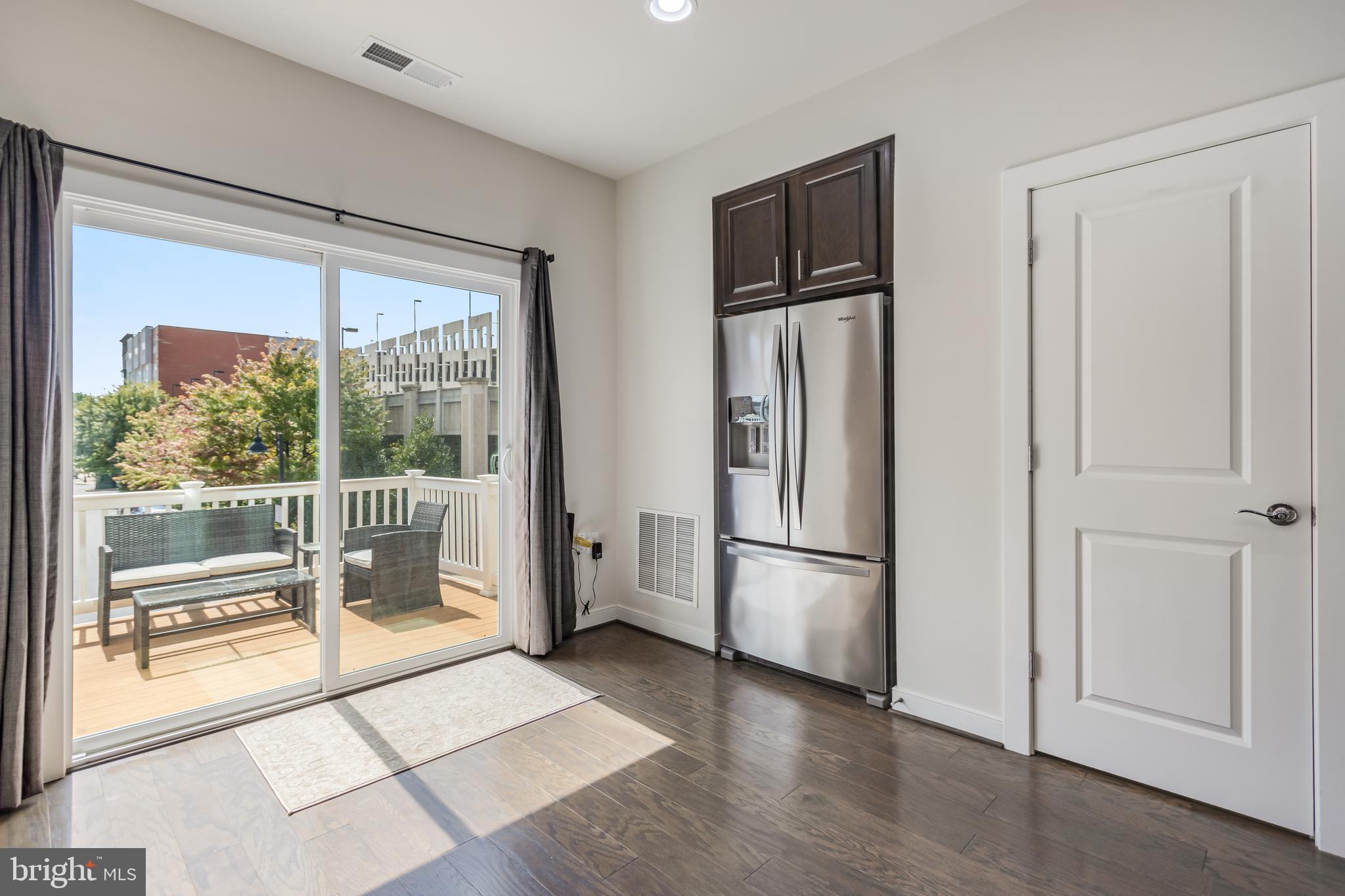 CROWN FARM - Residential