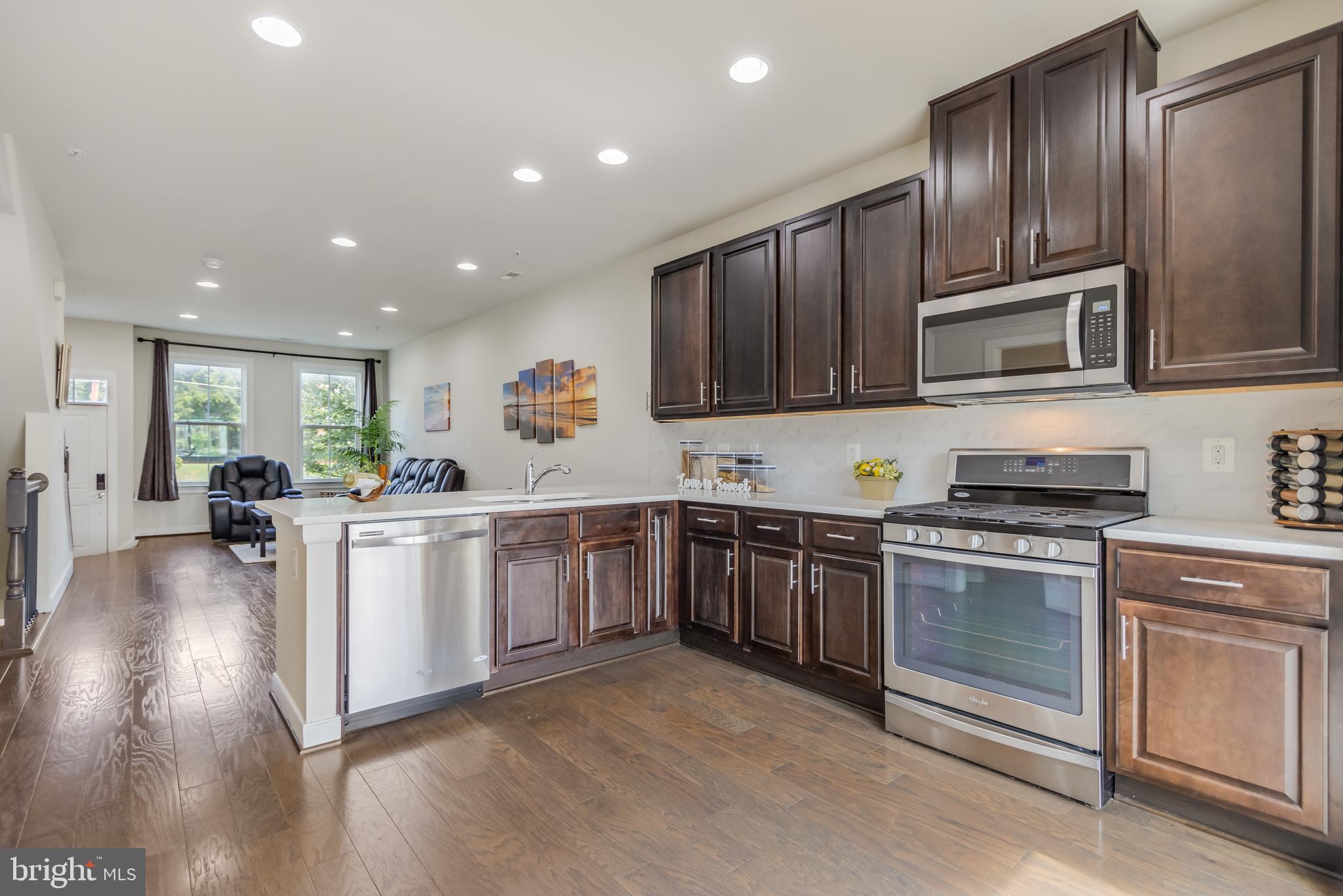 CROWN FARM - Residential