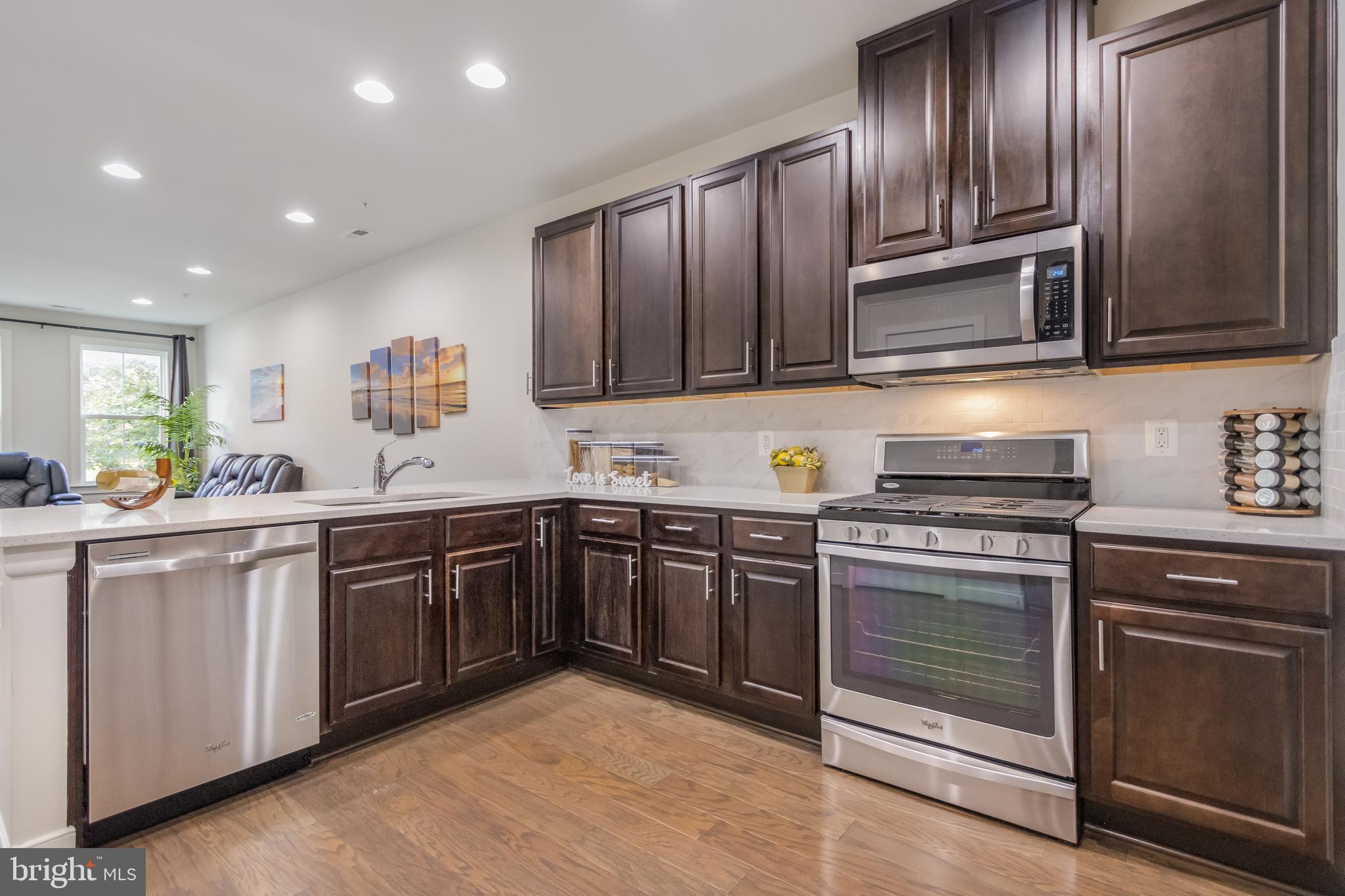 CROWN FARM - Residential