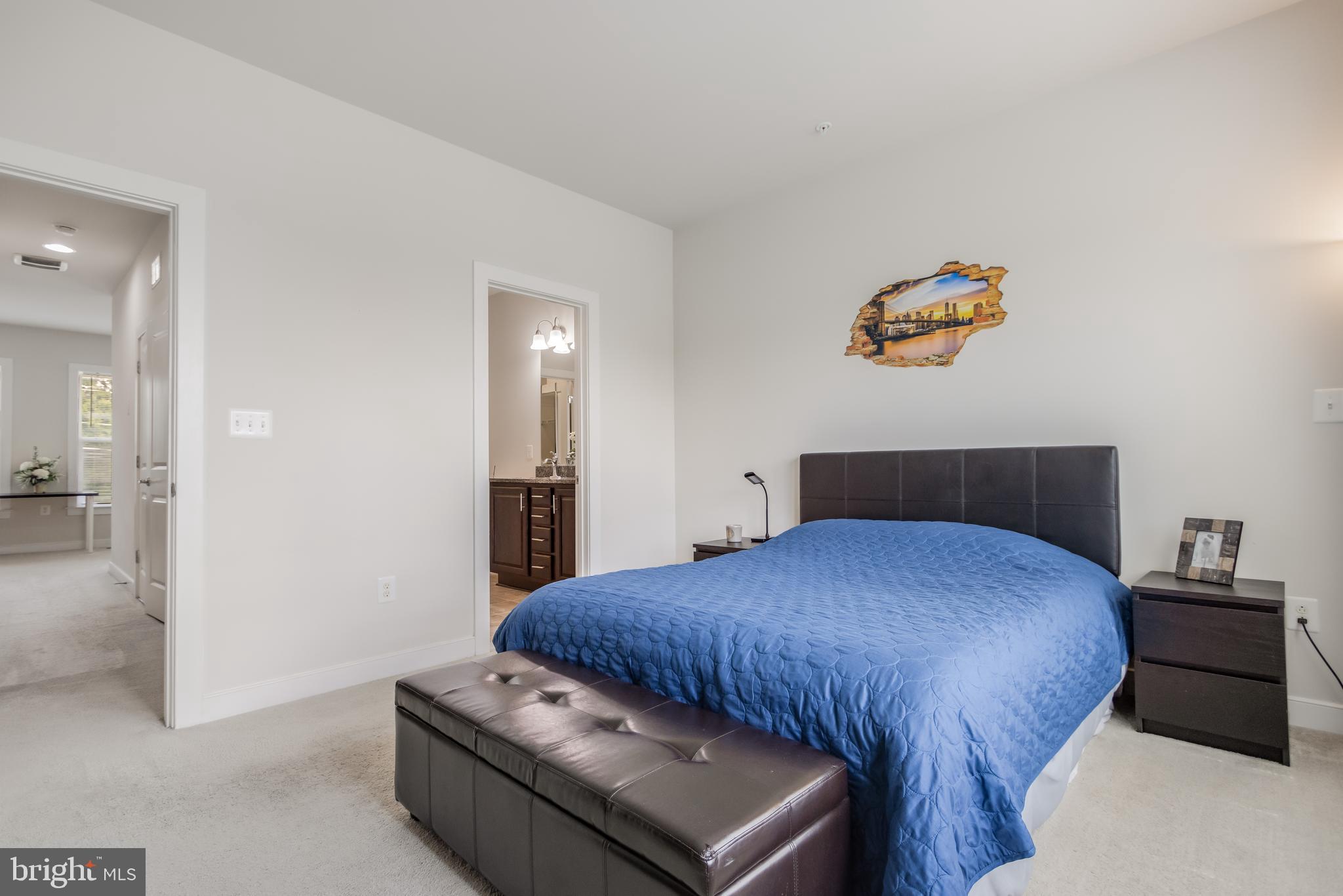 CROWN FARM - Residential