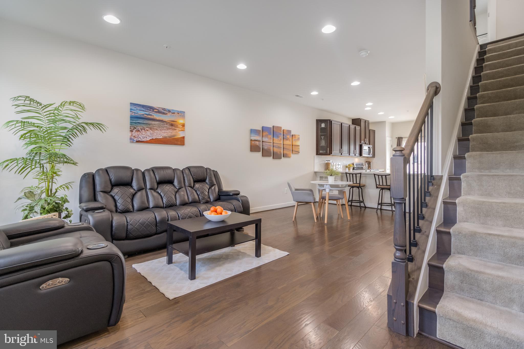 CROWN FARM - Residential