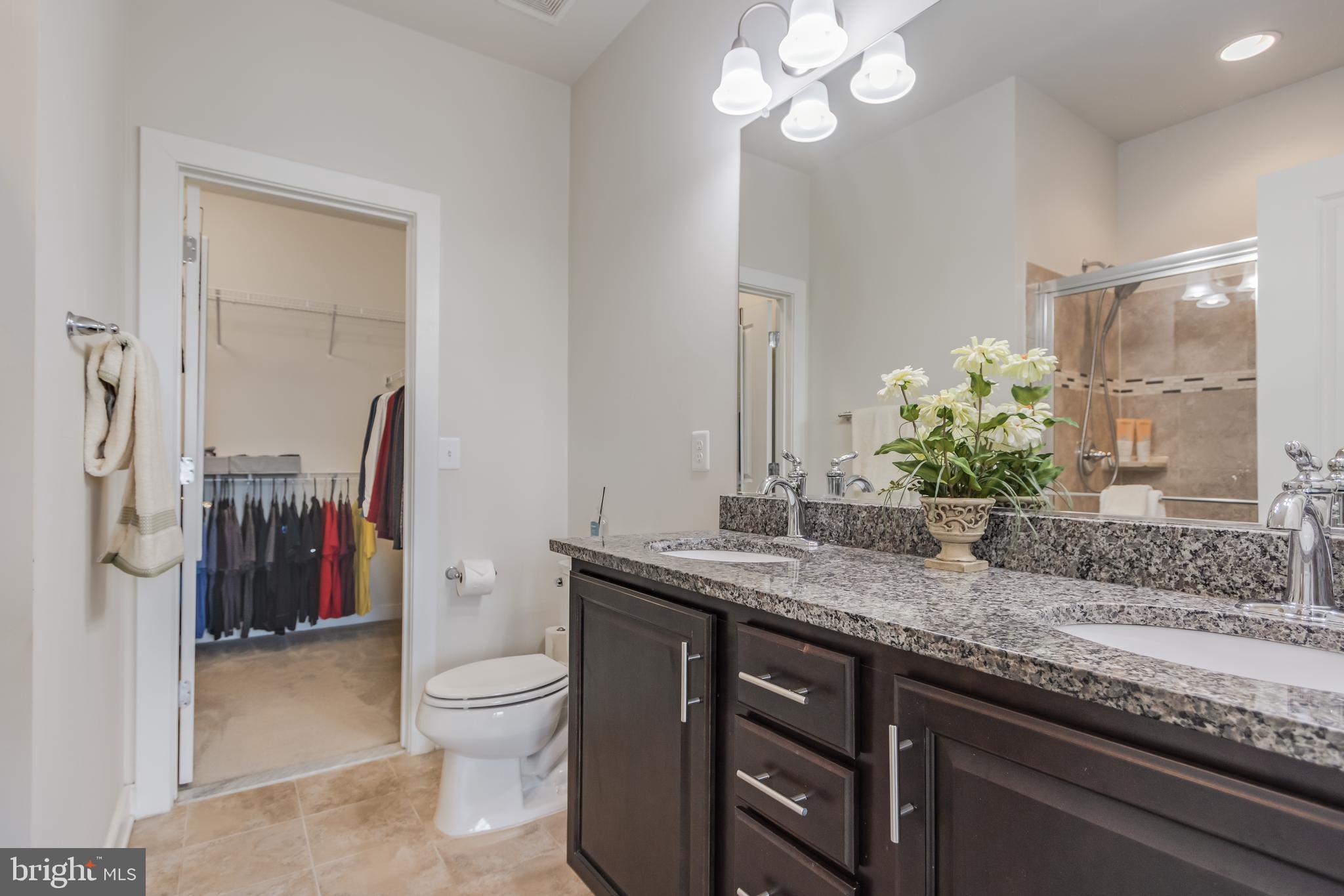 CROWN FARM - Residential