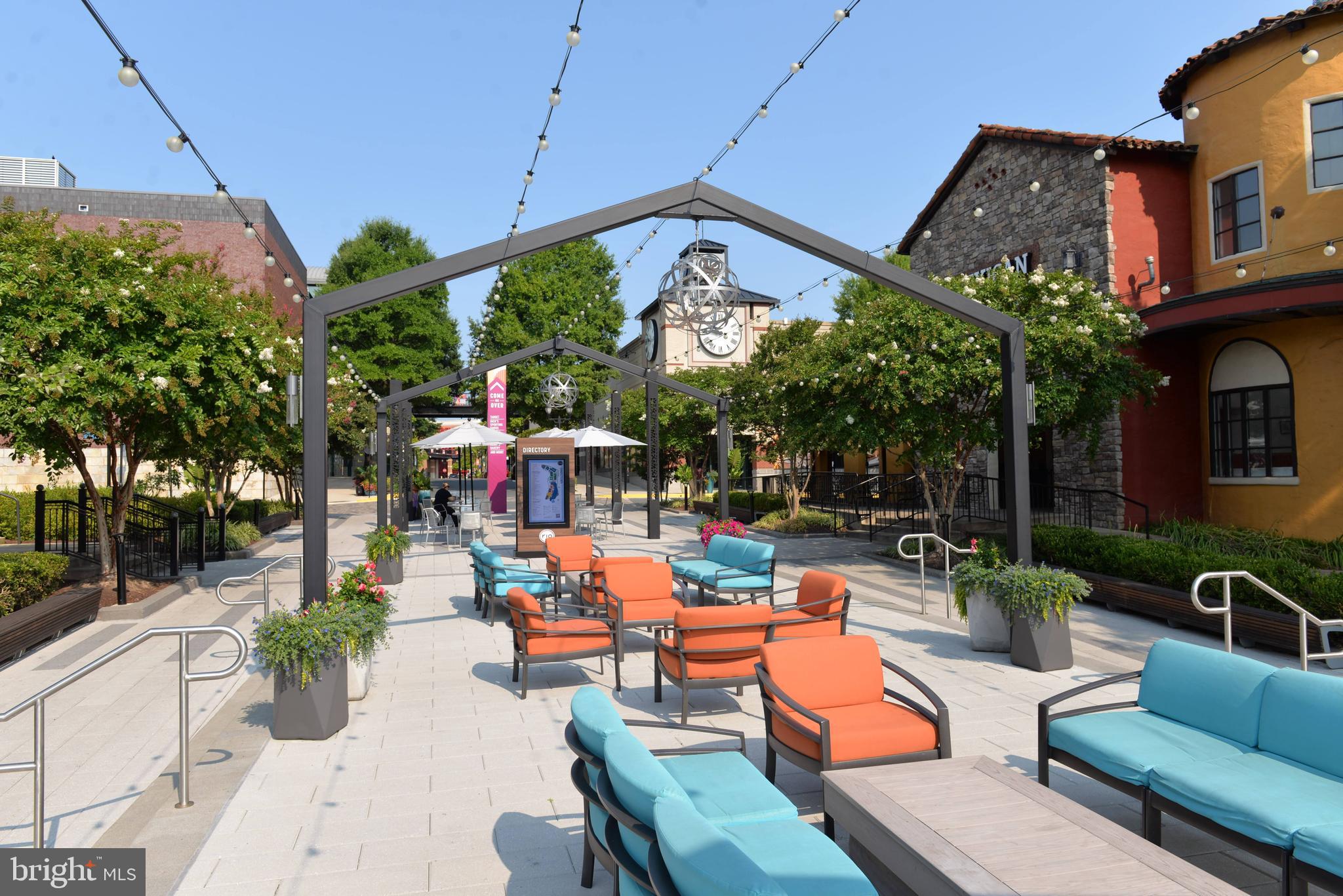 CROWN FARM - Residential