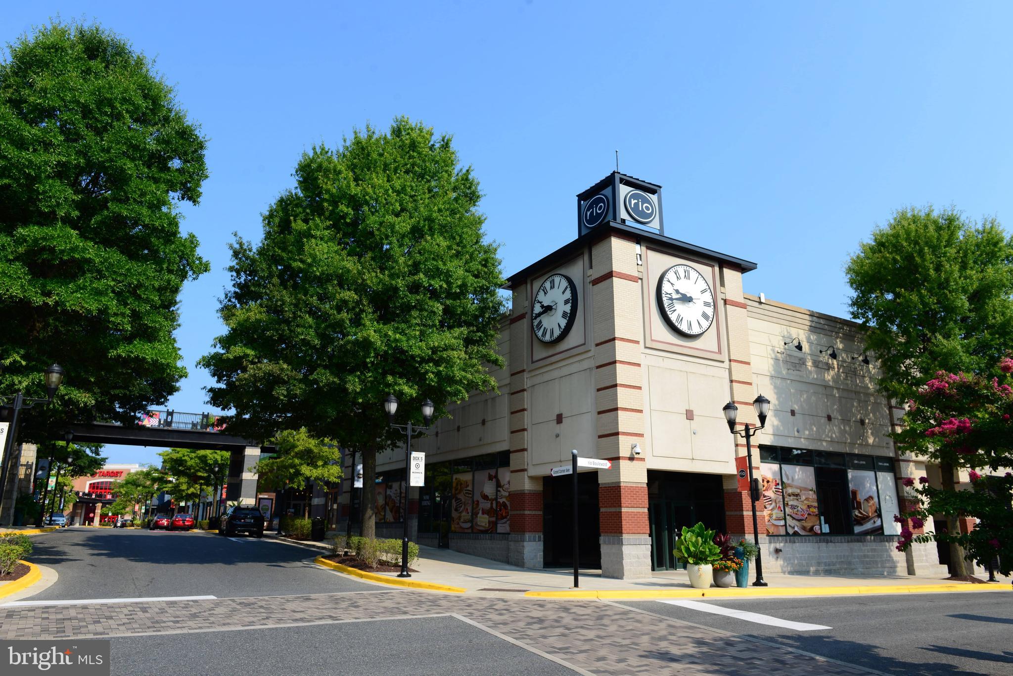 CROWN FARM - Residential