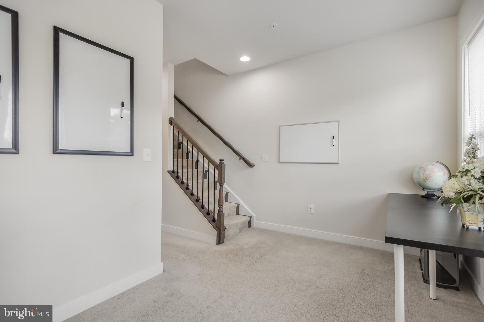 CROWN FARM - Residential