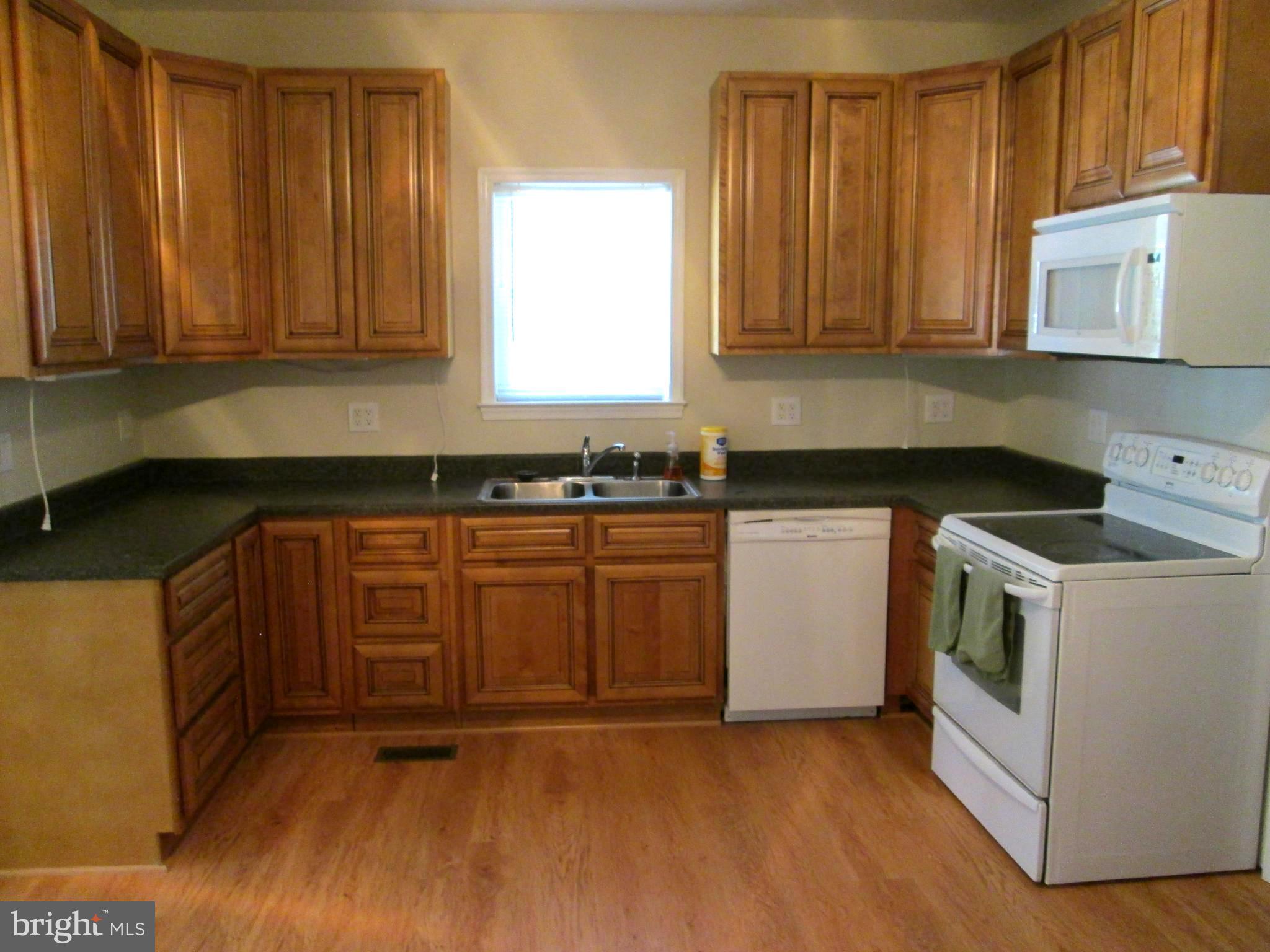 REGULARS - Residential Lease