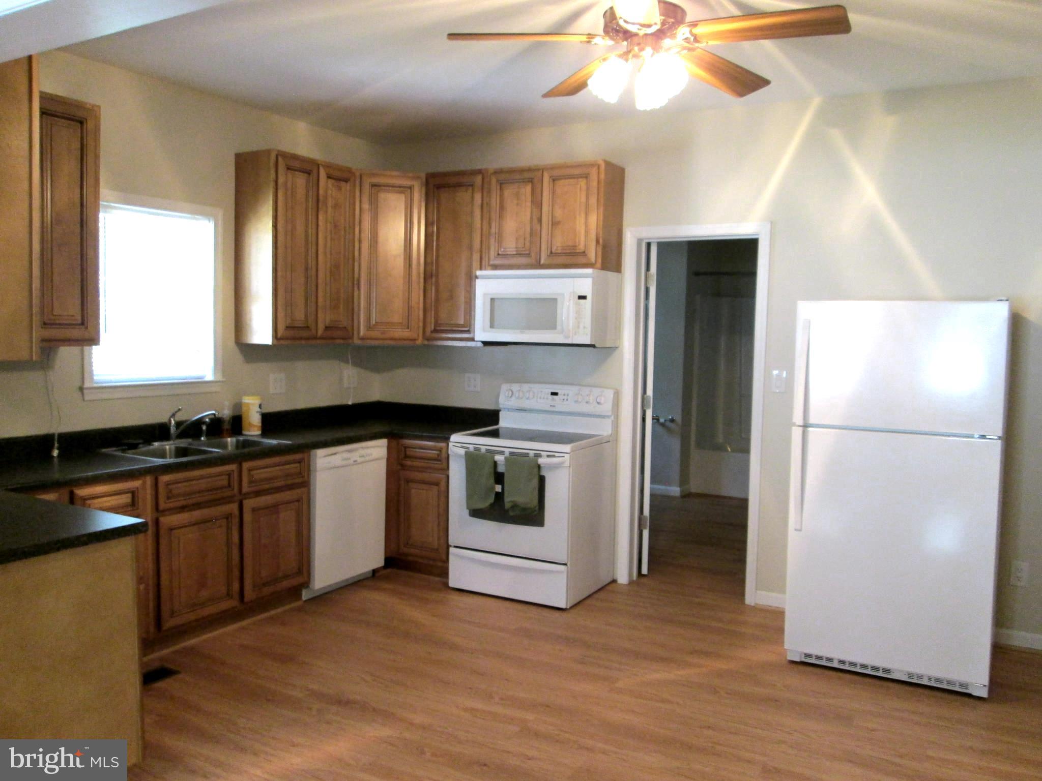 REGULARS - Residential Lease